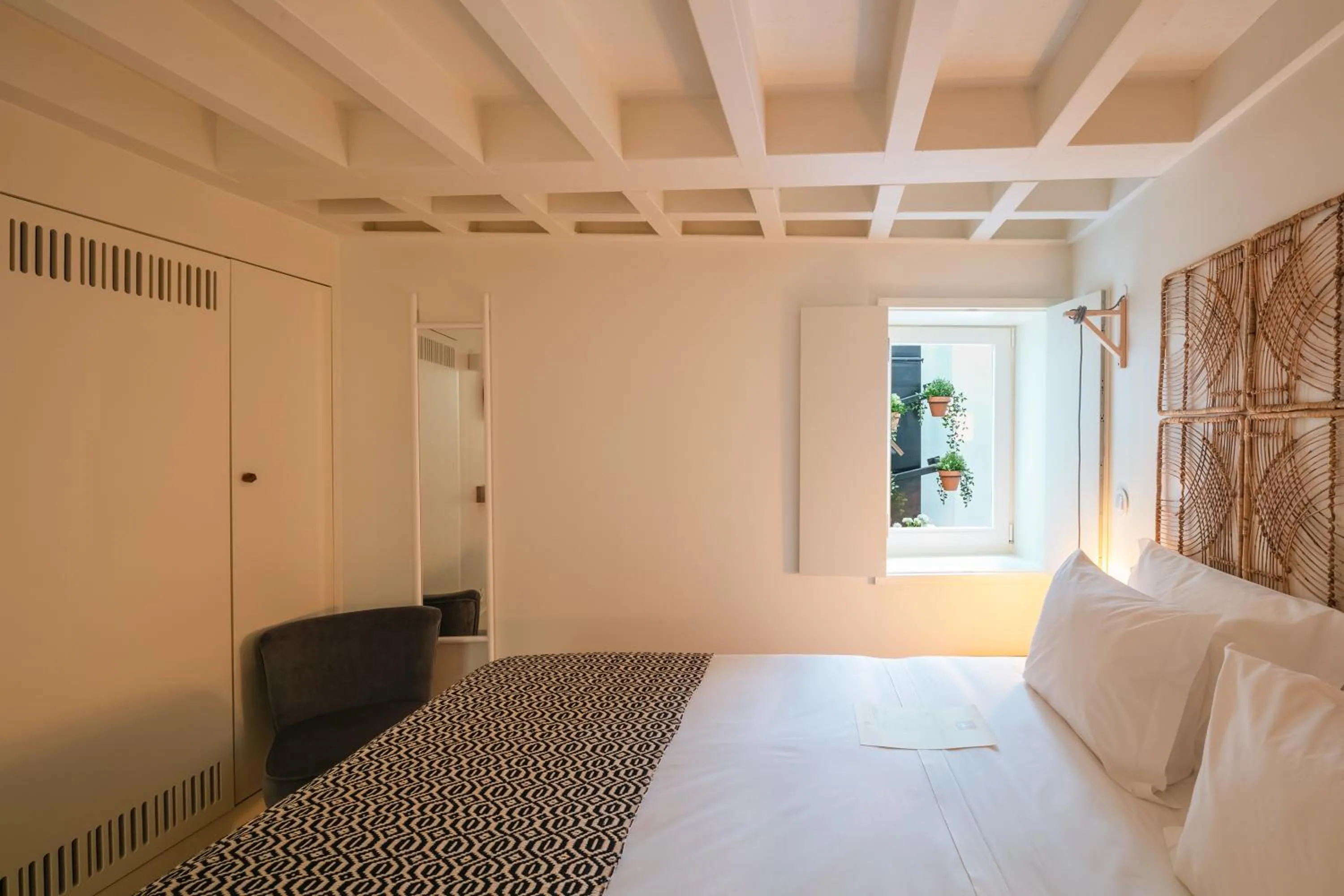 Bedroom, Bed in Almaria - Officina Real Apartments | Chiado