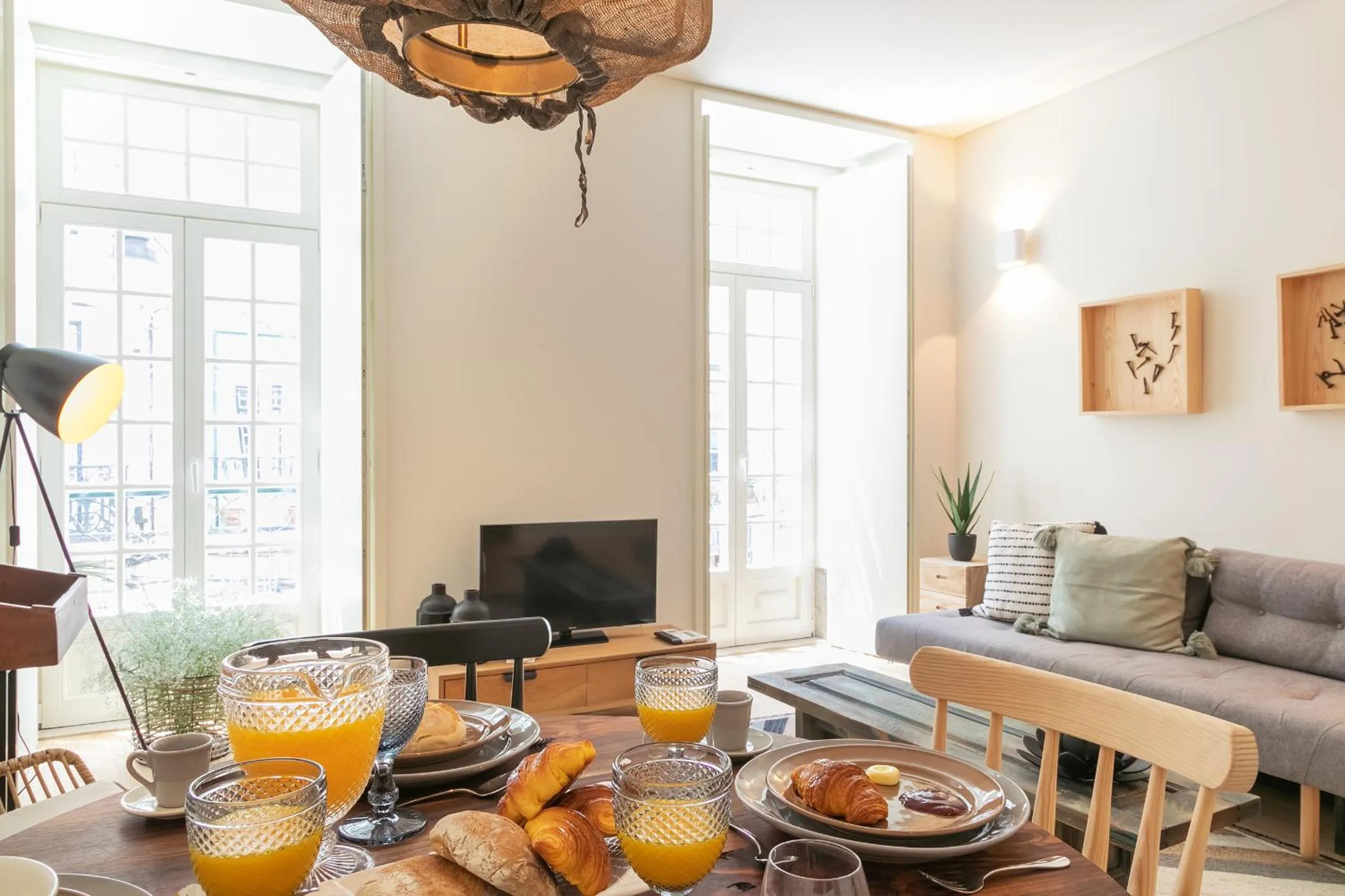 Breakfast in Almaria - Officina Real Apartments | Chiado