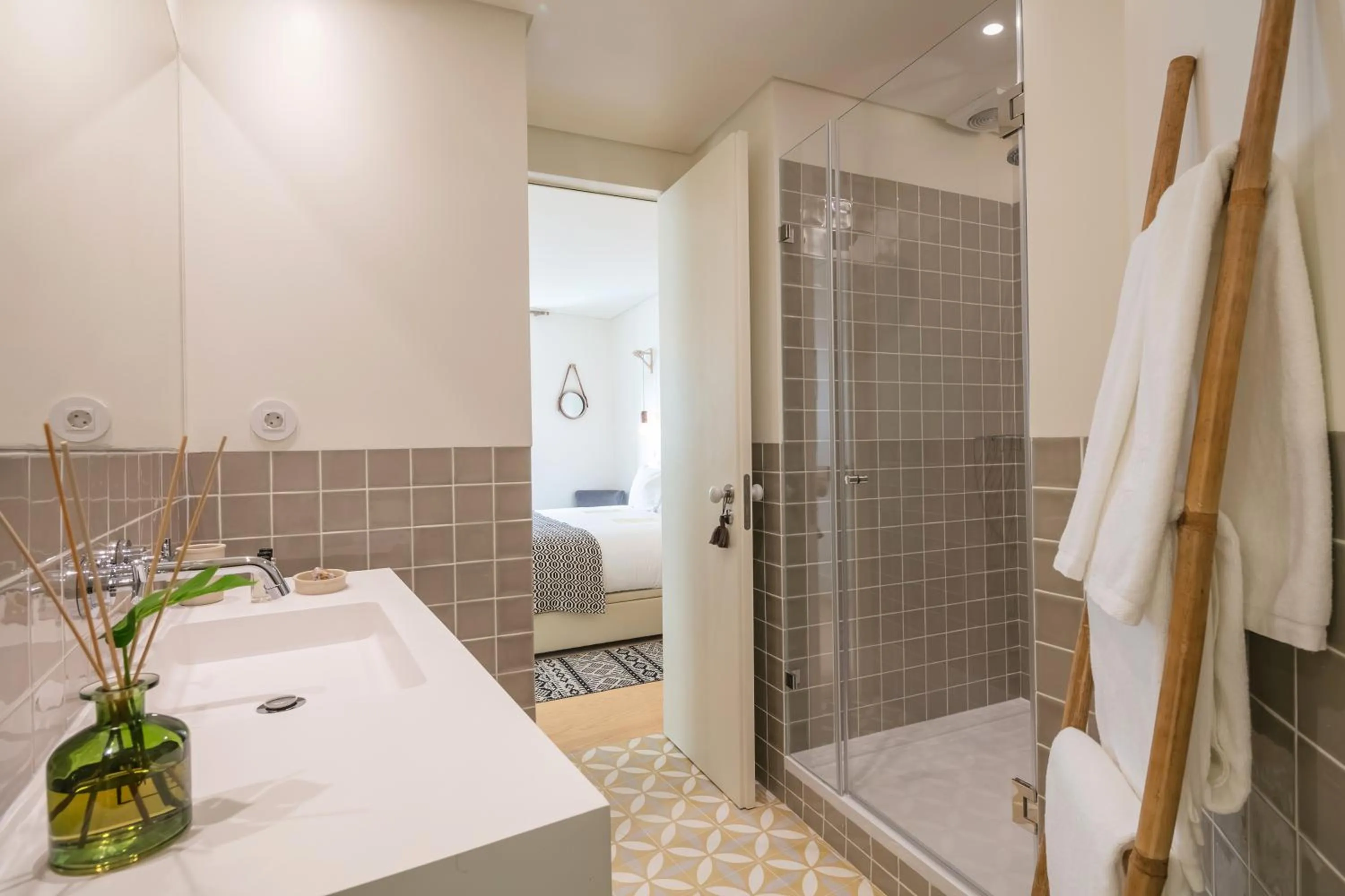 Bathroom in Almaria - Officina Real Apartments | Chiado
