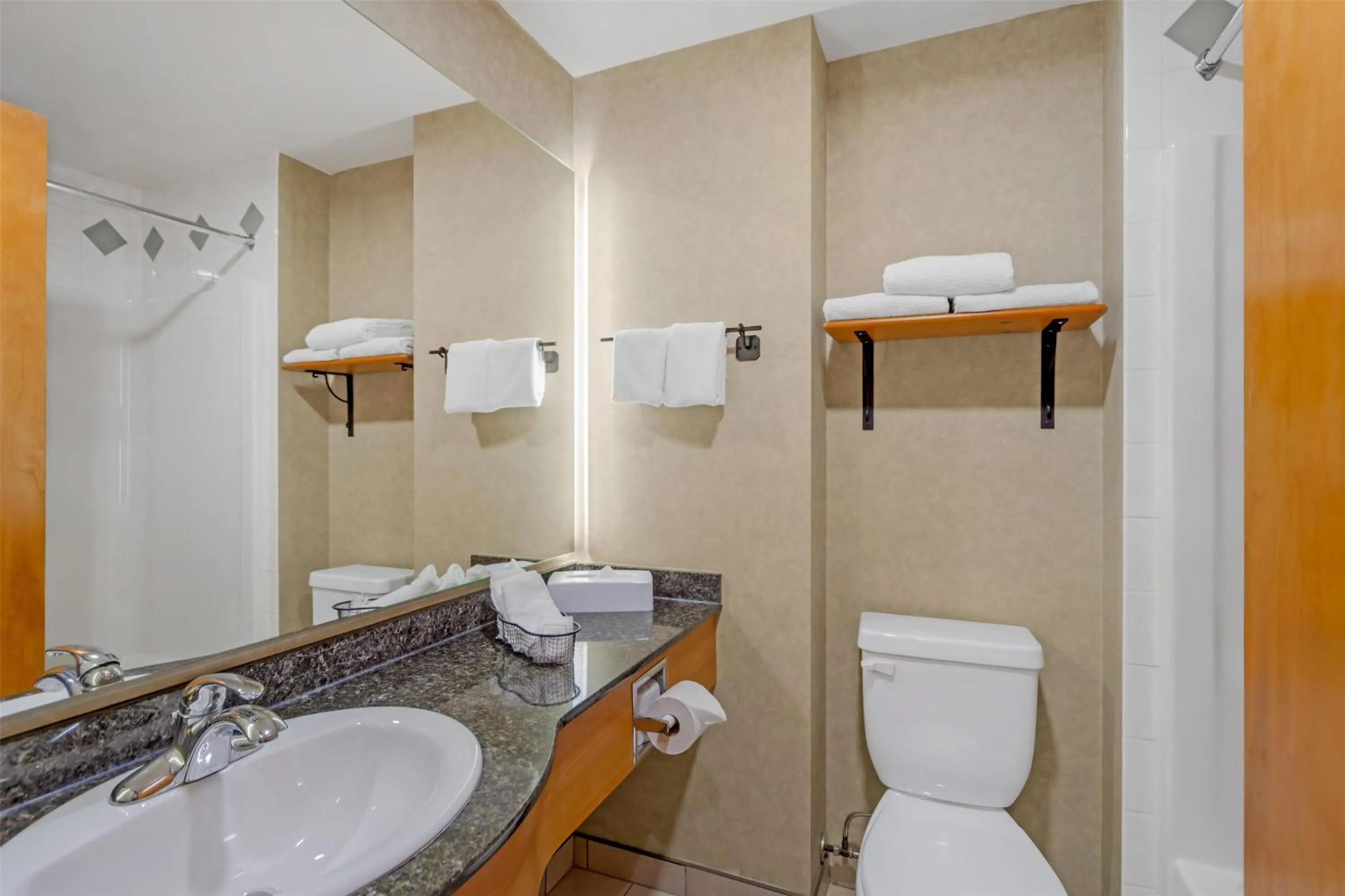 Bathroom in Best Western Plus Valemount Inn & Suites
