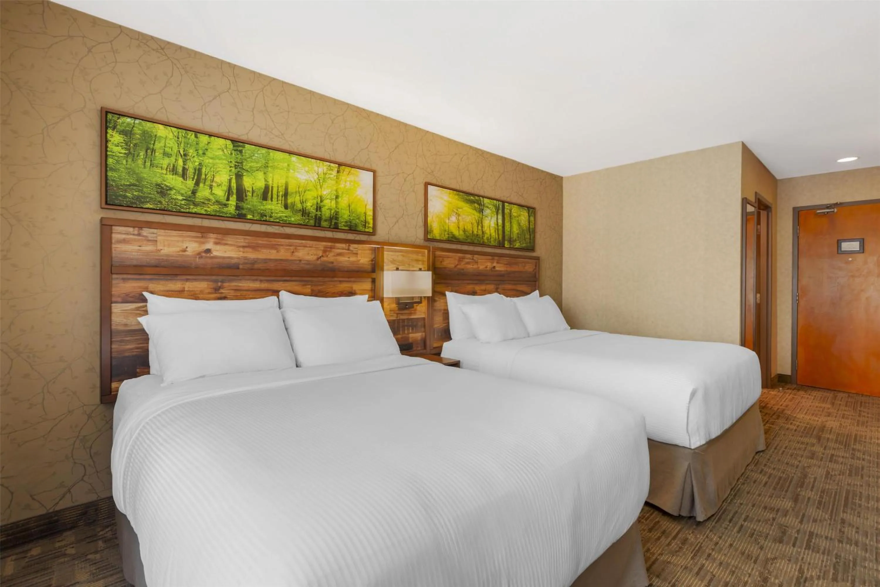 Bedroom, Bed in Best Western Plus Valemount Inn & Suites