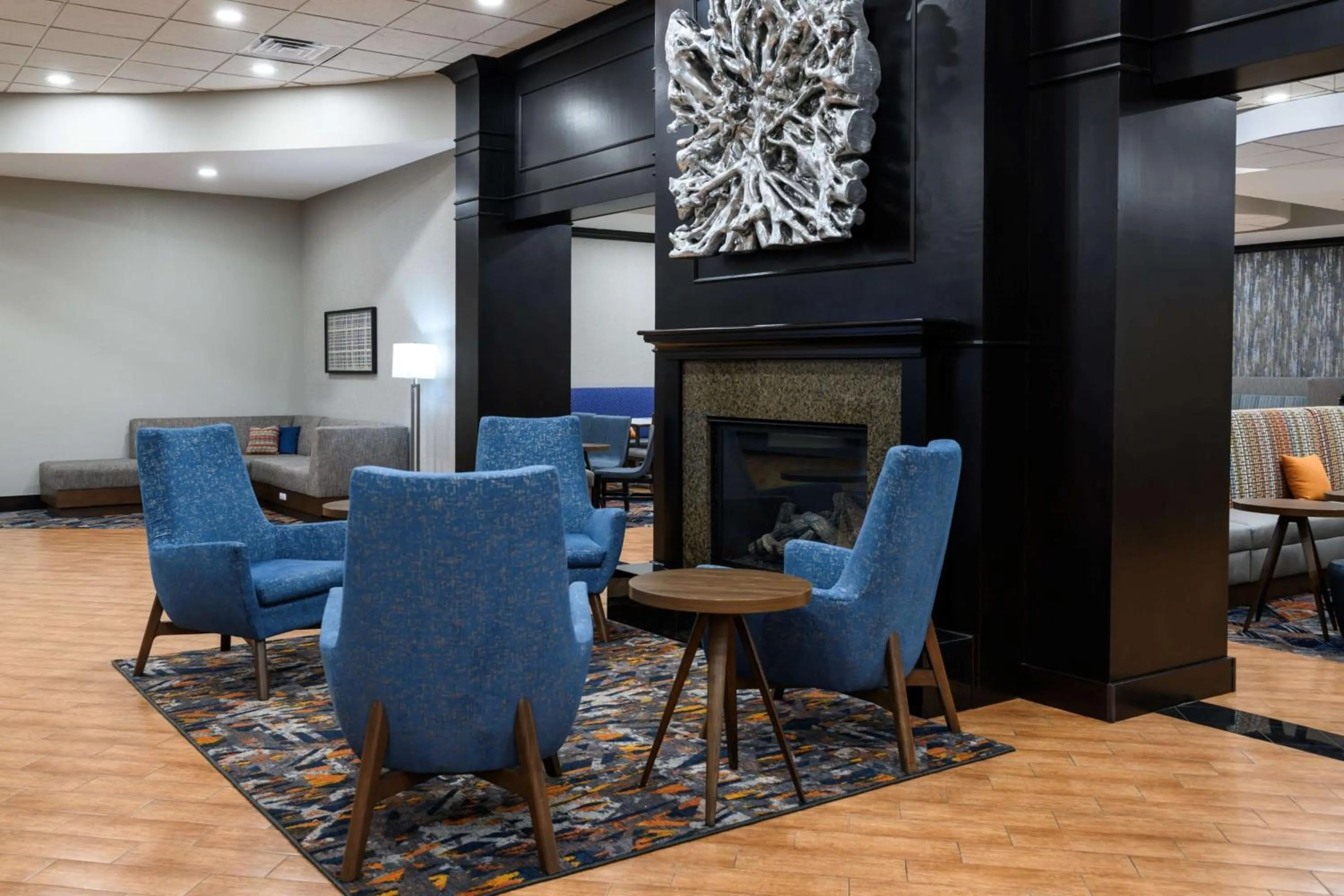 Lobby or reception in Hampton Inn Evansville Airport