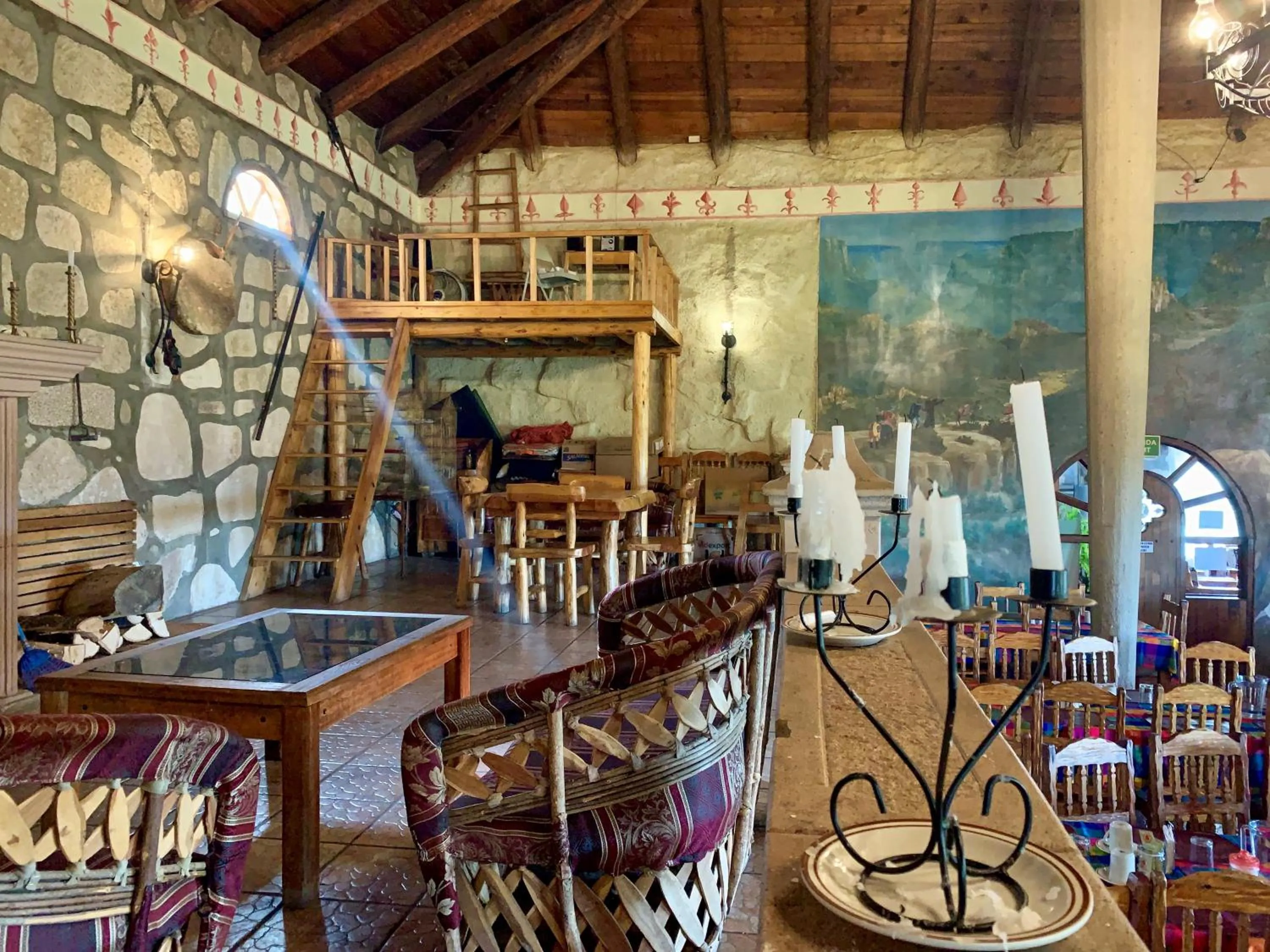 Restaurant/places to eat in Hotel Mansion Tarahumara