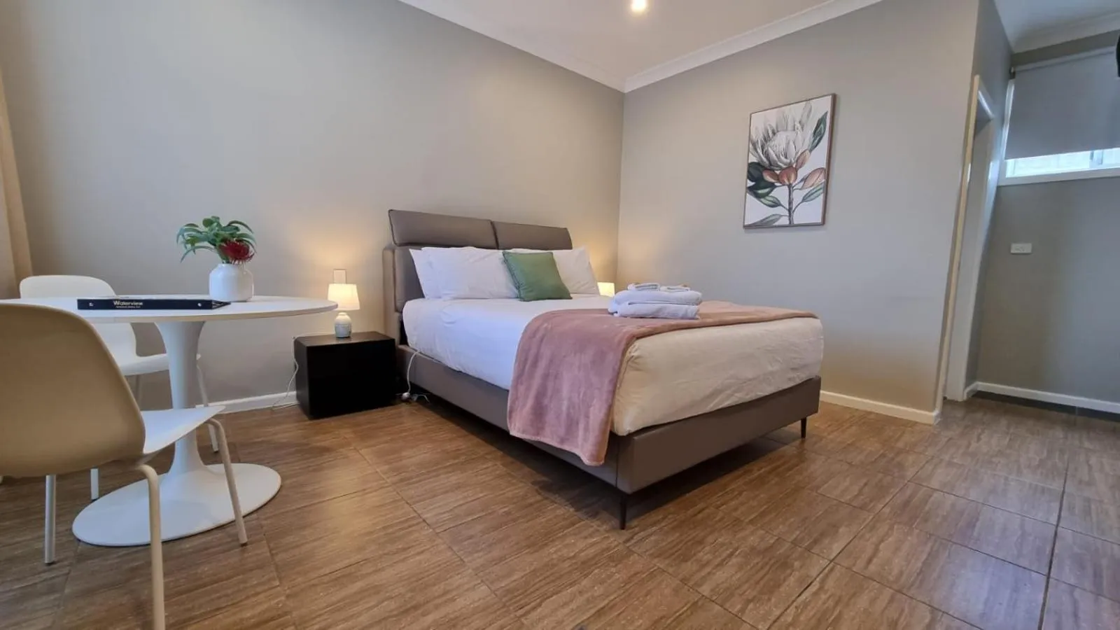 Bed in Waterview Gosford Motor Inn