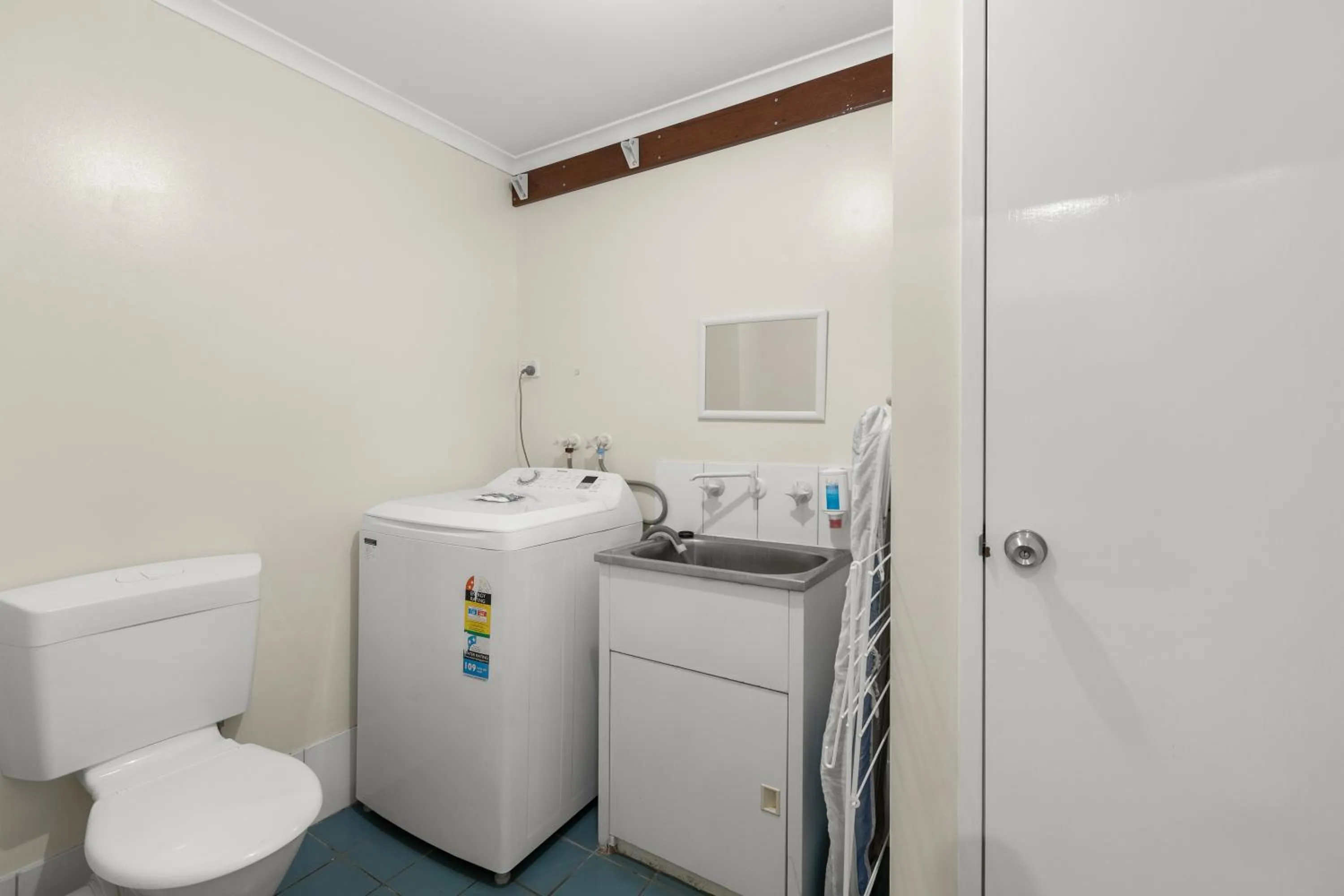 Toilet in Cable Beachside Villas