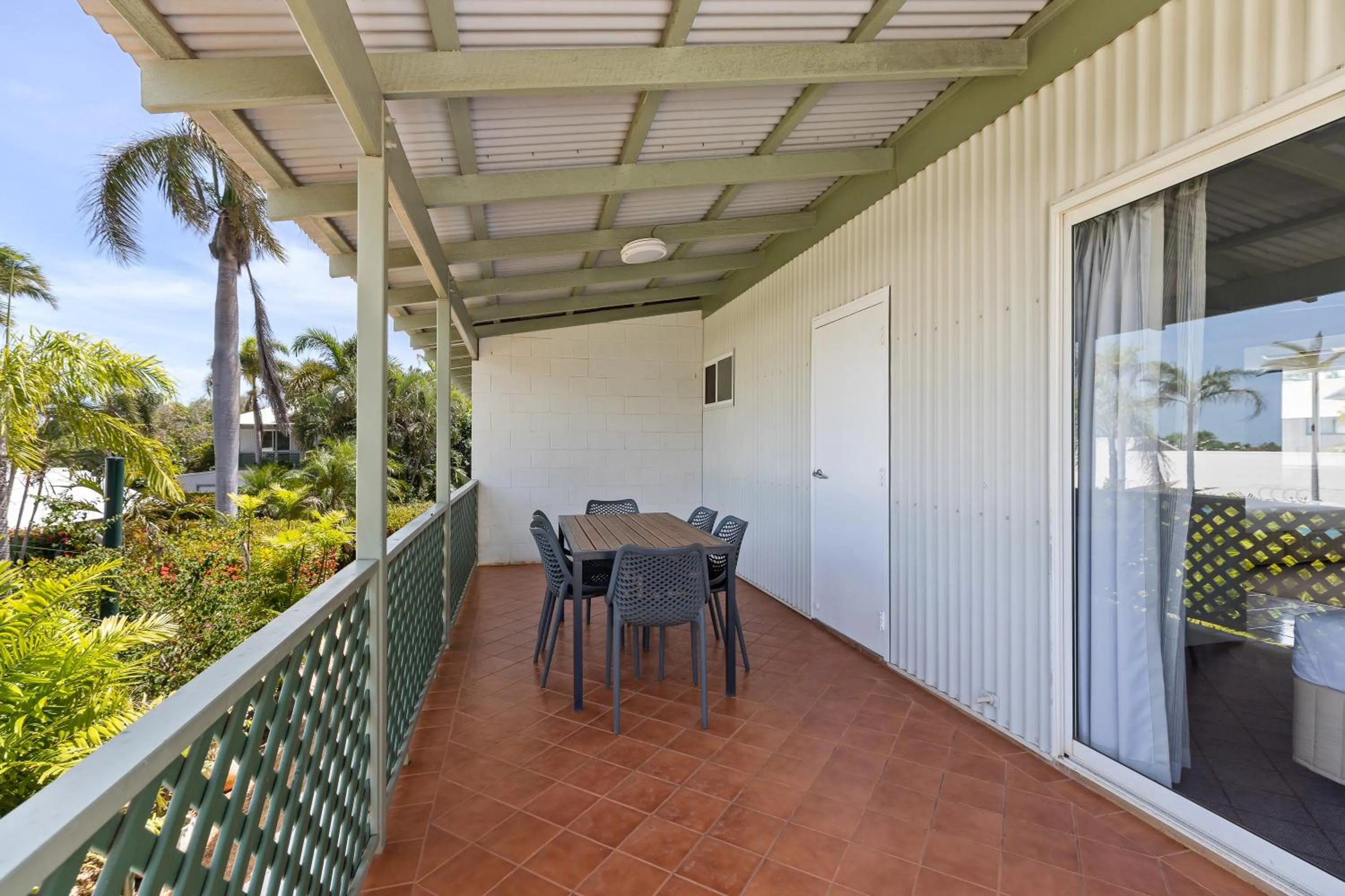 Balcony/Terrace in Cable Beachside Villas