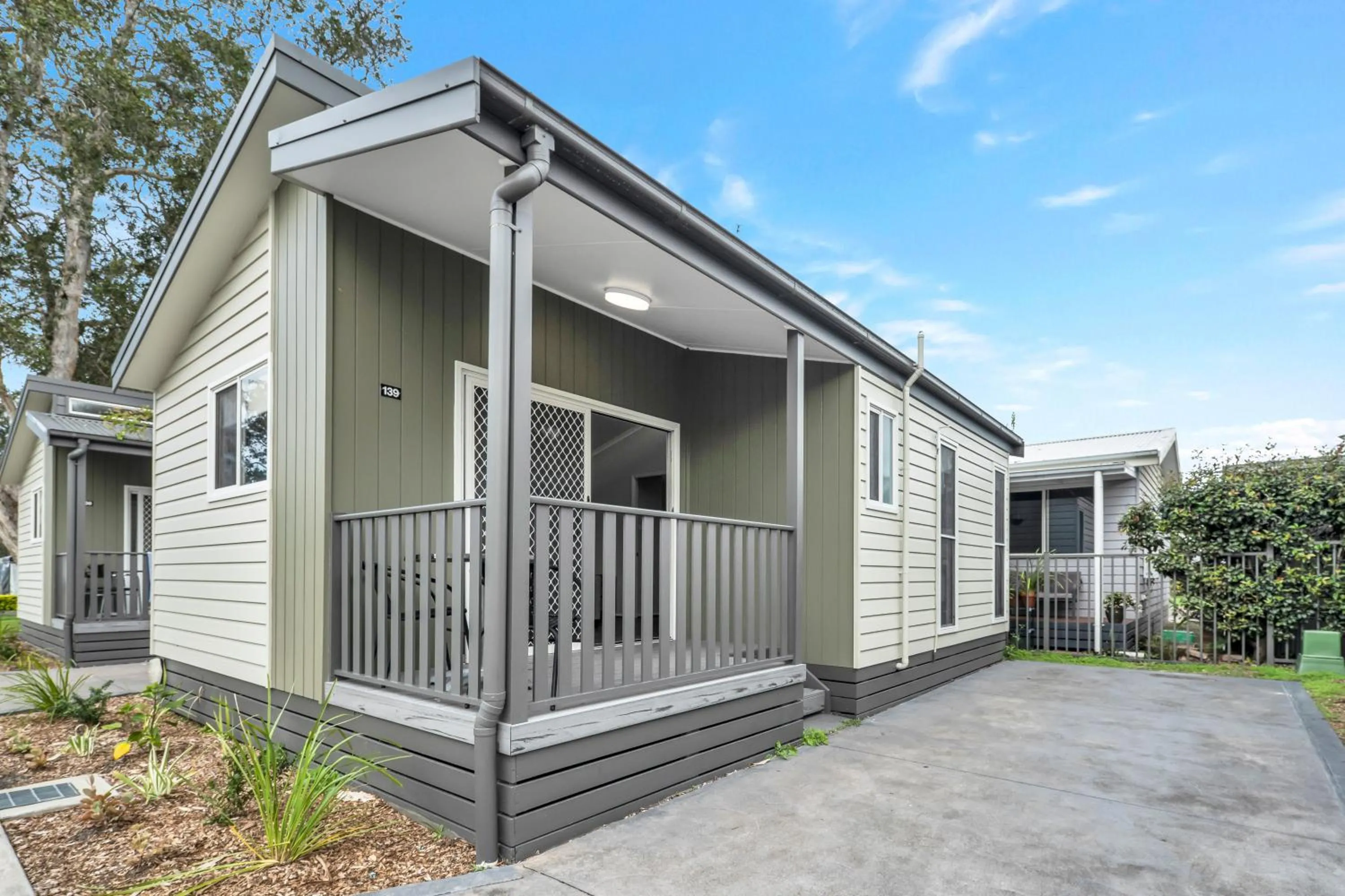 Facade/entrance in Ingenia Holidays Middle Rock