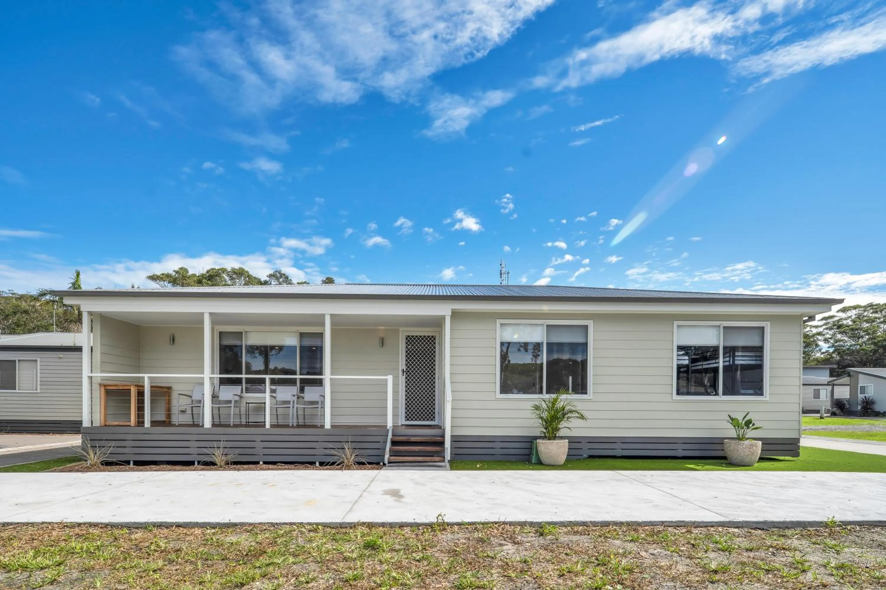 Facade/entrance in Ingenia Holidays Middle Rock