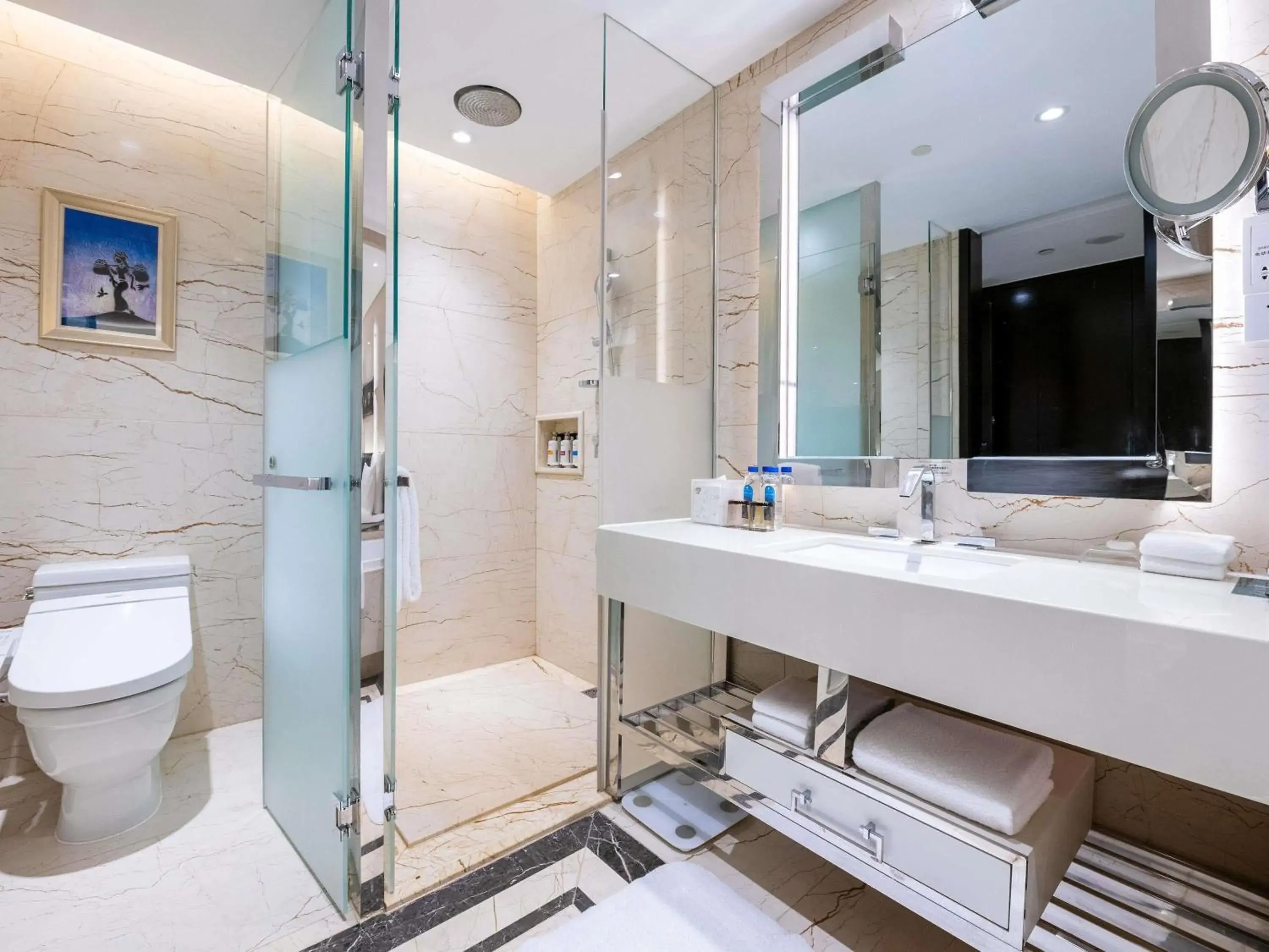 Deluxe Twin Room in Pullman Guiyang Deluxe Twin Room in Pullman Guiyang