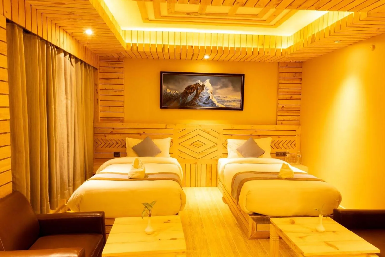 Deluxe Double or Twin Room with Lake View - single occupancy in Trekkers Inn Boutique Hotel Pokhara