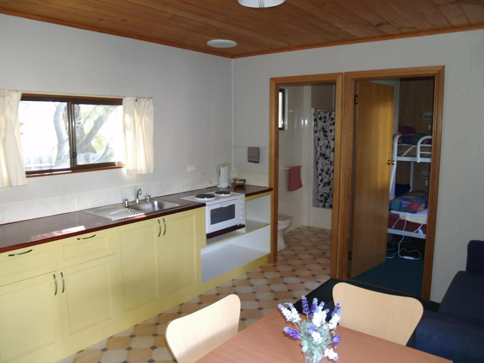 Kitchen or kitchenette in Launceston Holiday Park Legana