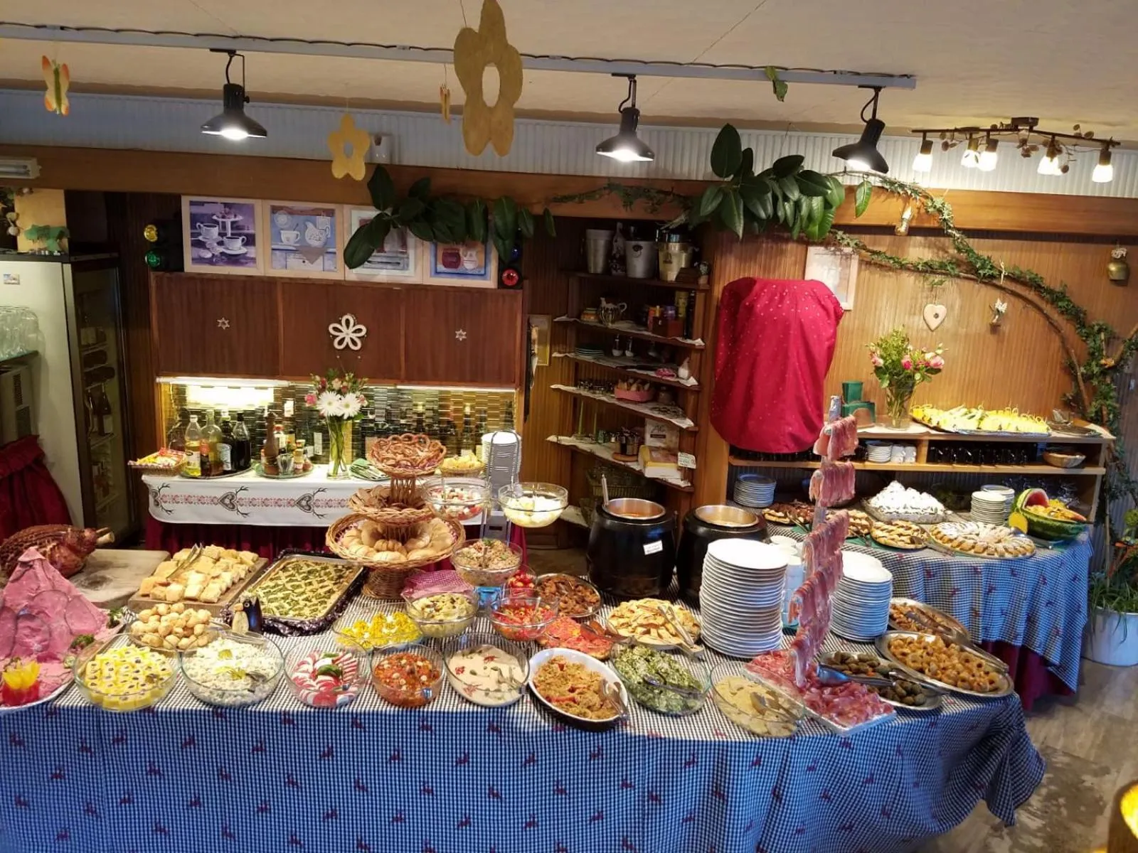 Restaurant/places to eat in Hotel Villa Emilia