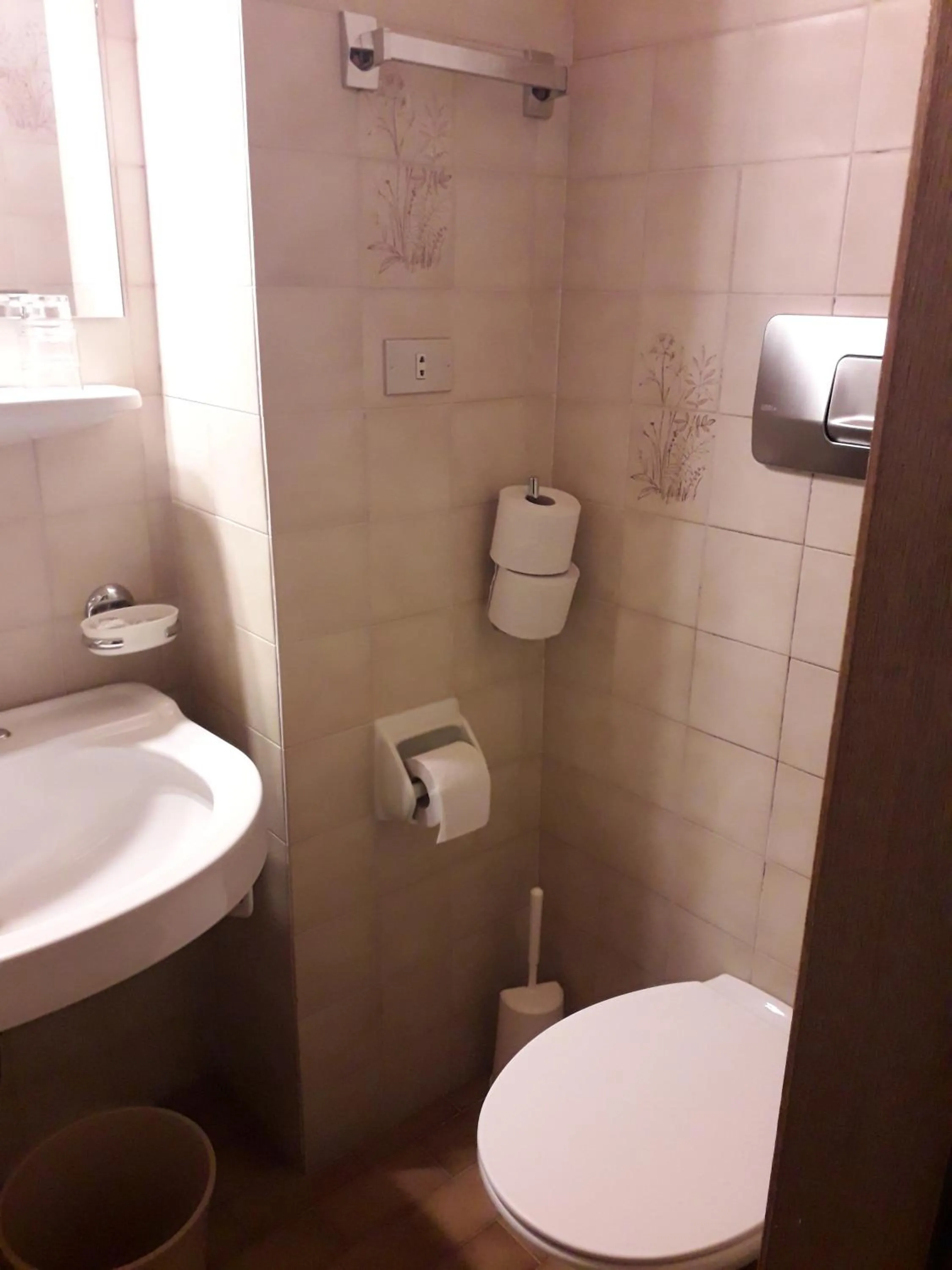 Bathroom in Hotel Villa Emilia