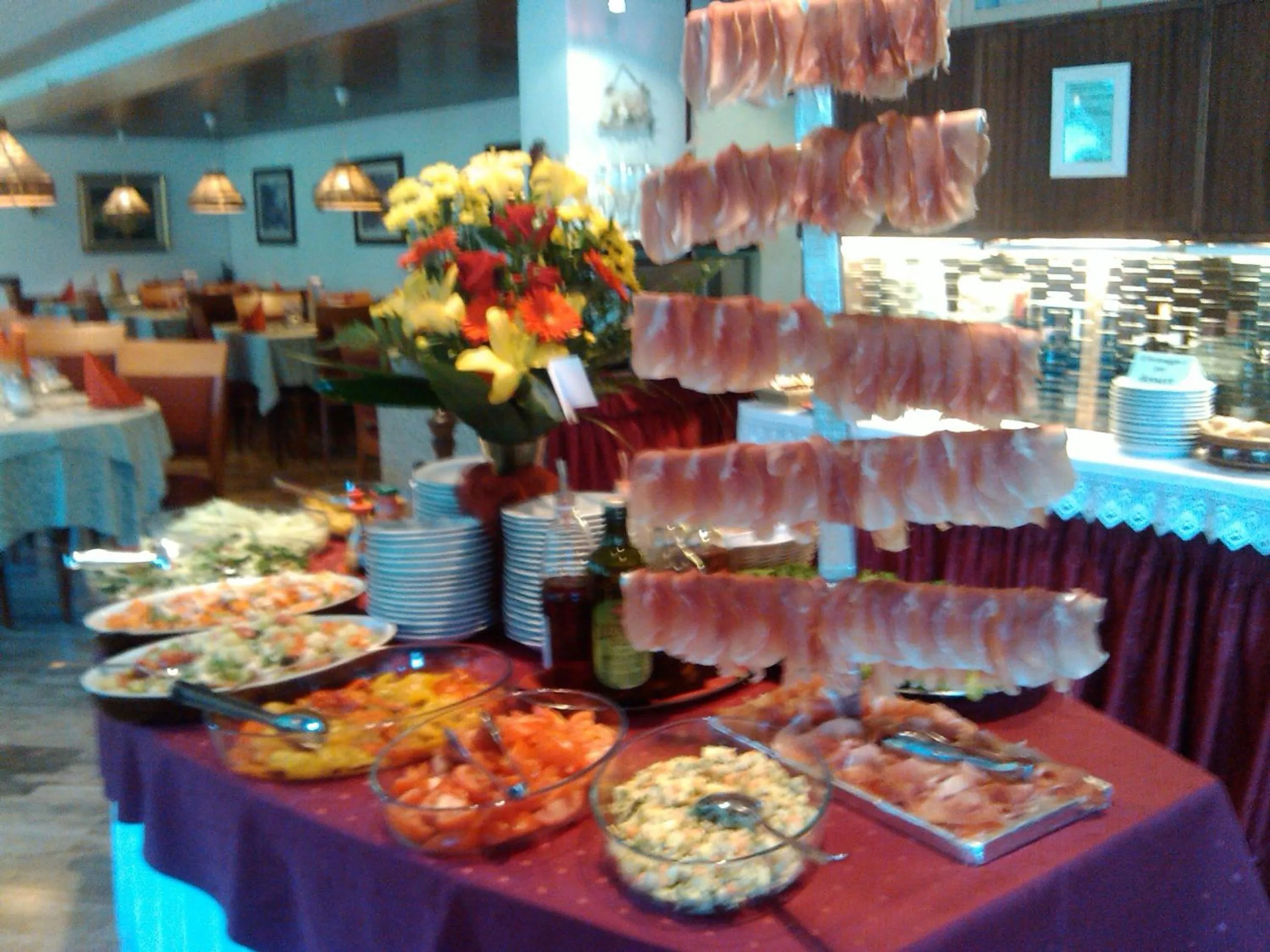 Food and drinks in Hotel Villa Emilia