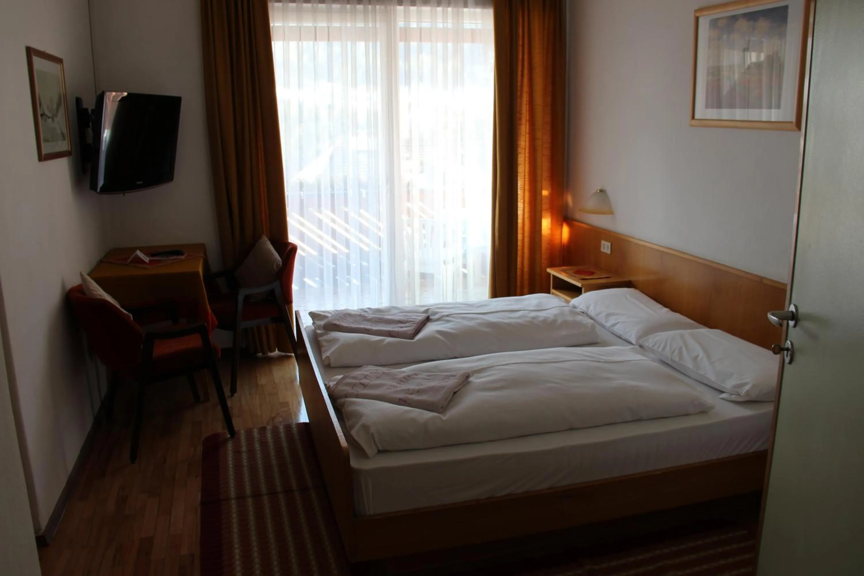 Decorative detail, Bed in Hotel Villa Emilia