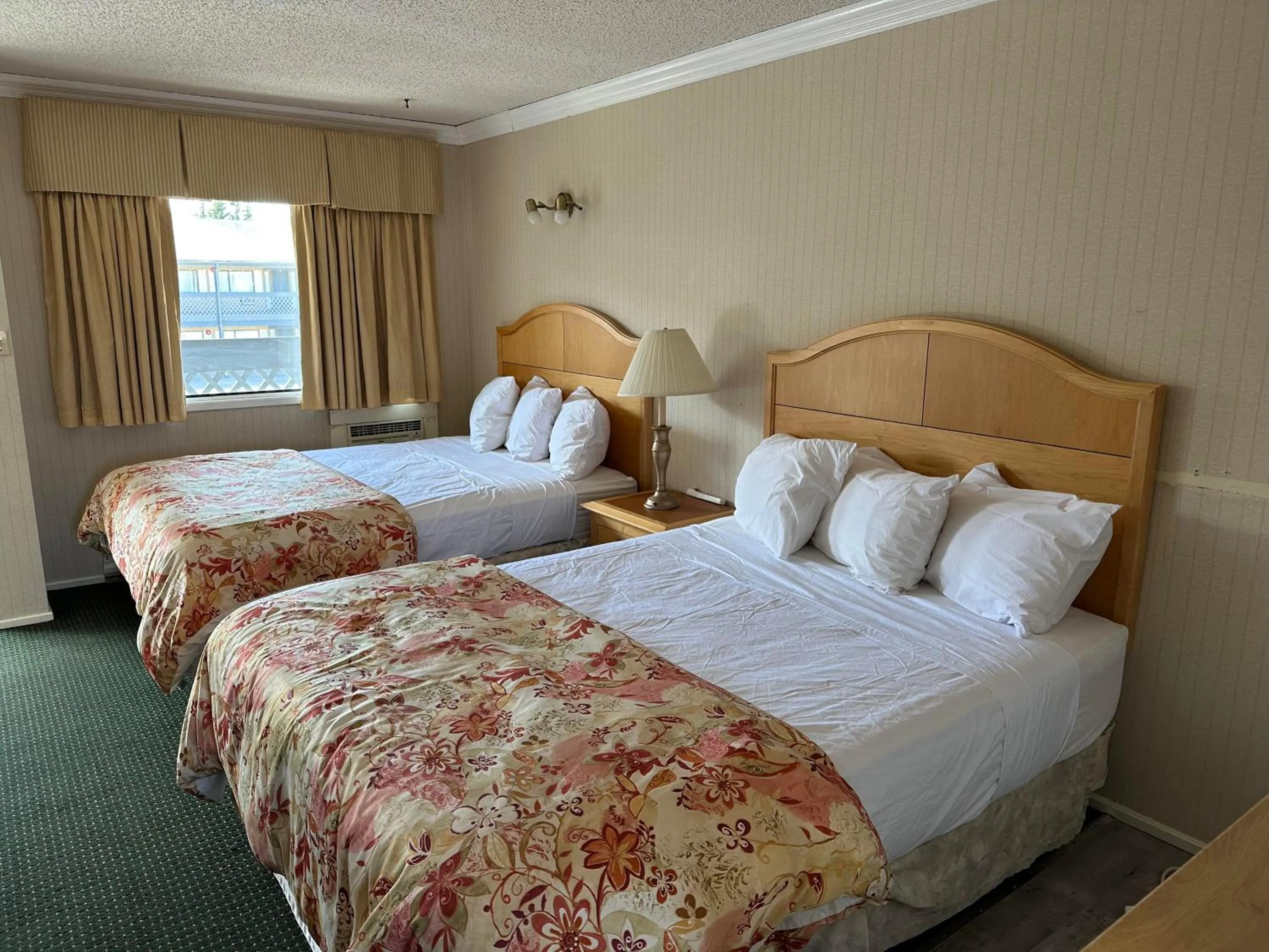 Bed in Travelodge by Wyndam Chetwynd