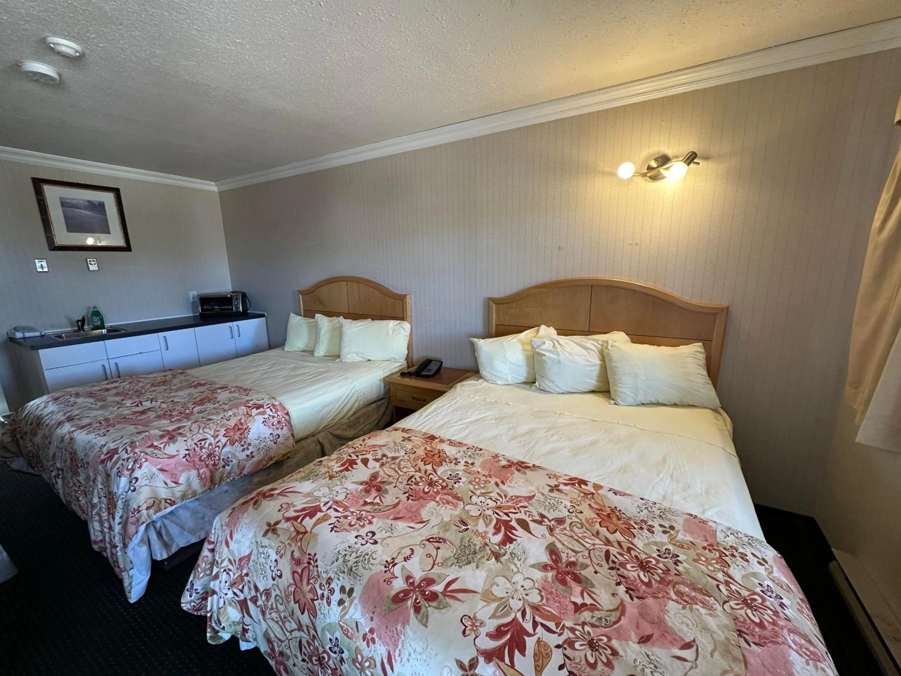 Bed in Travelodge by Wyndam Chetwynd