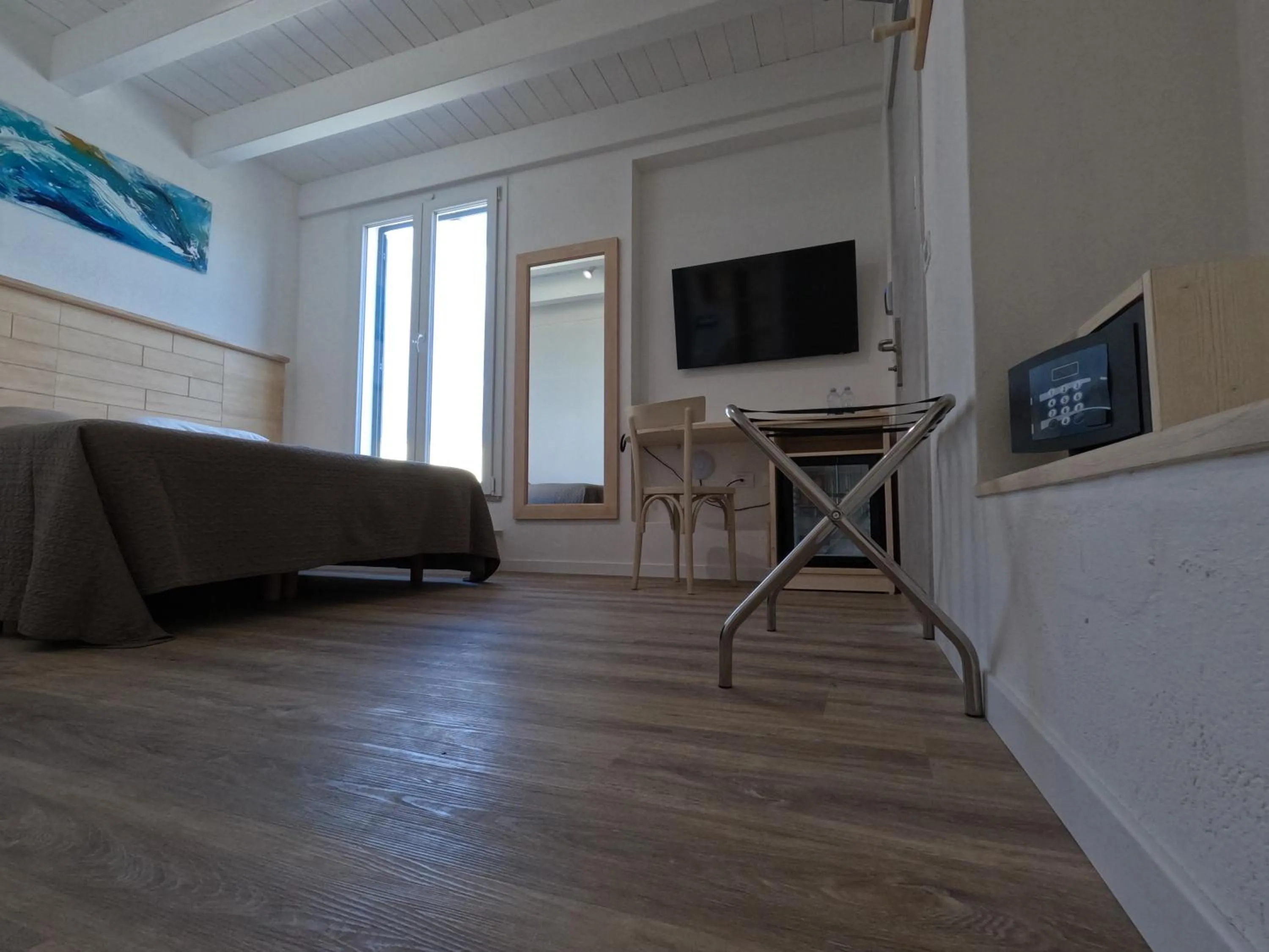 Photo of the whole room in Hotel Week End