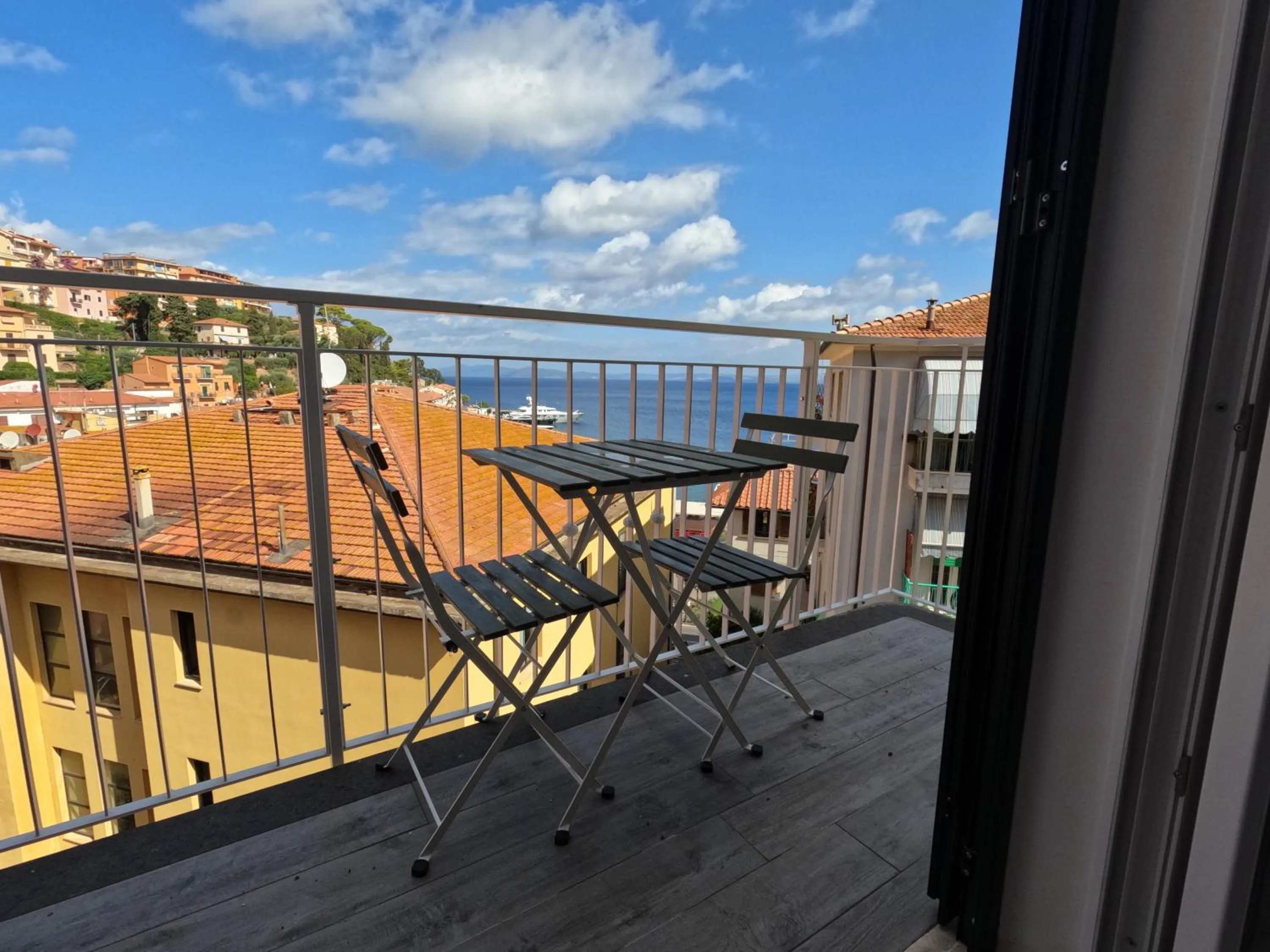 Balcony/Terrace in Hotel Week End