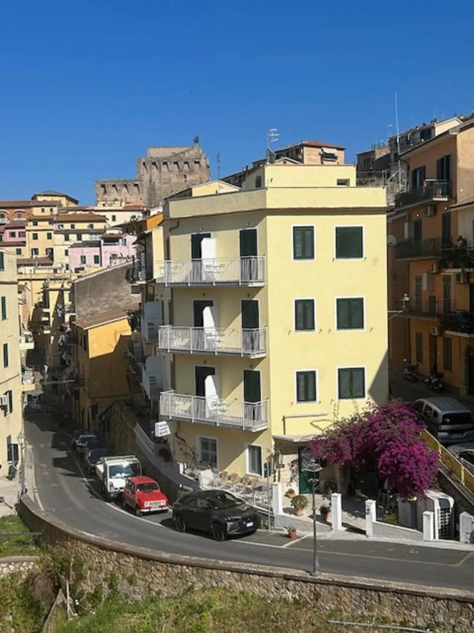 Property building in Hotel Week End