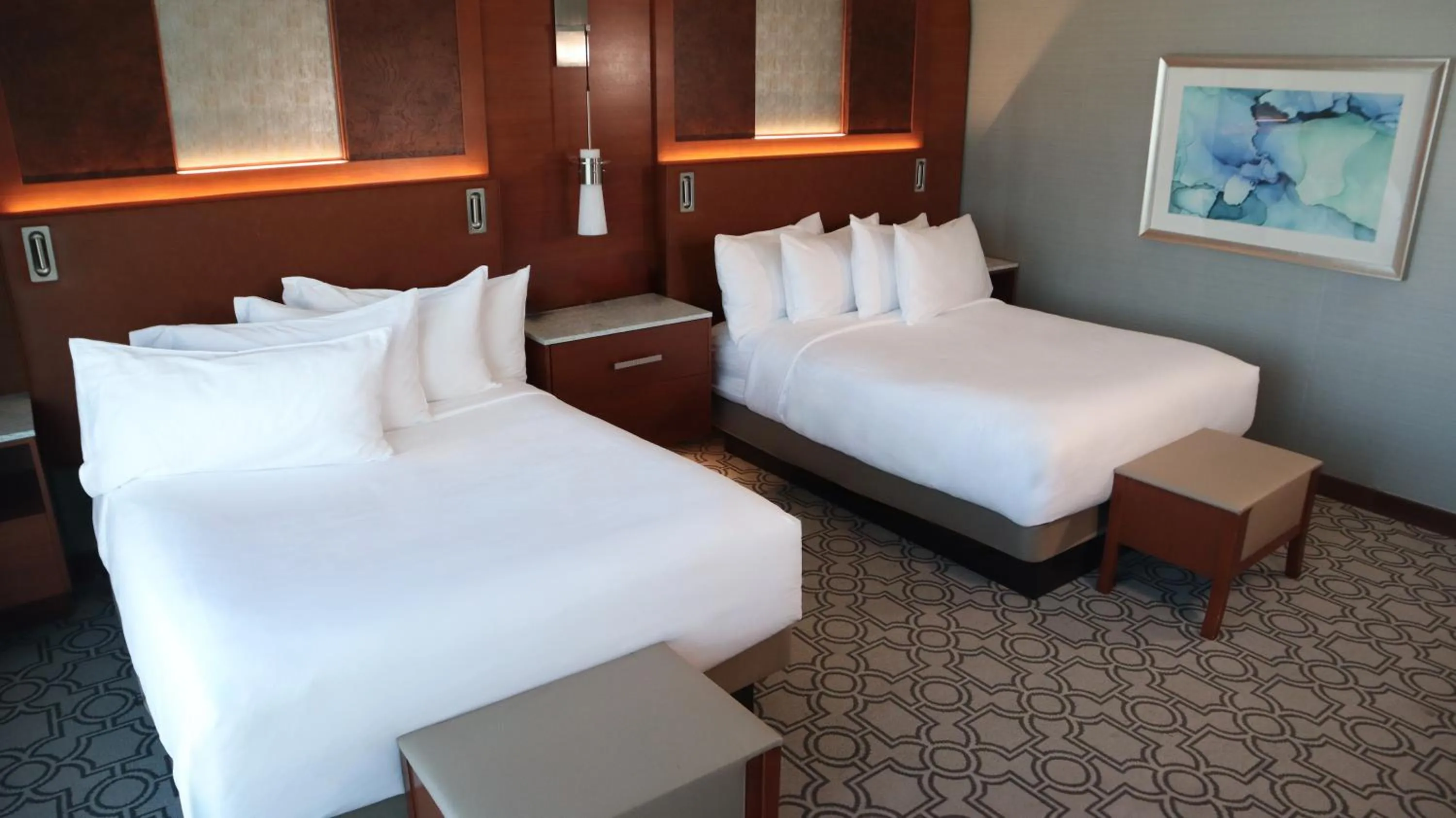 Bed in Resorts World Catskills