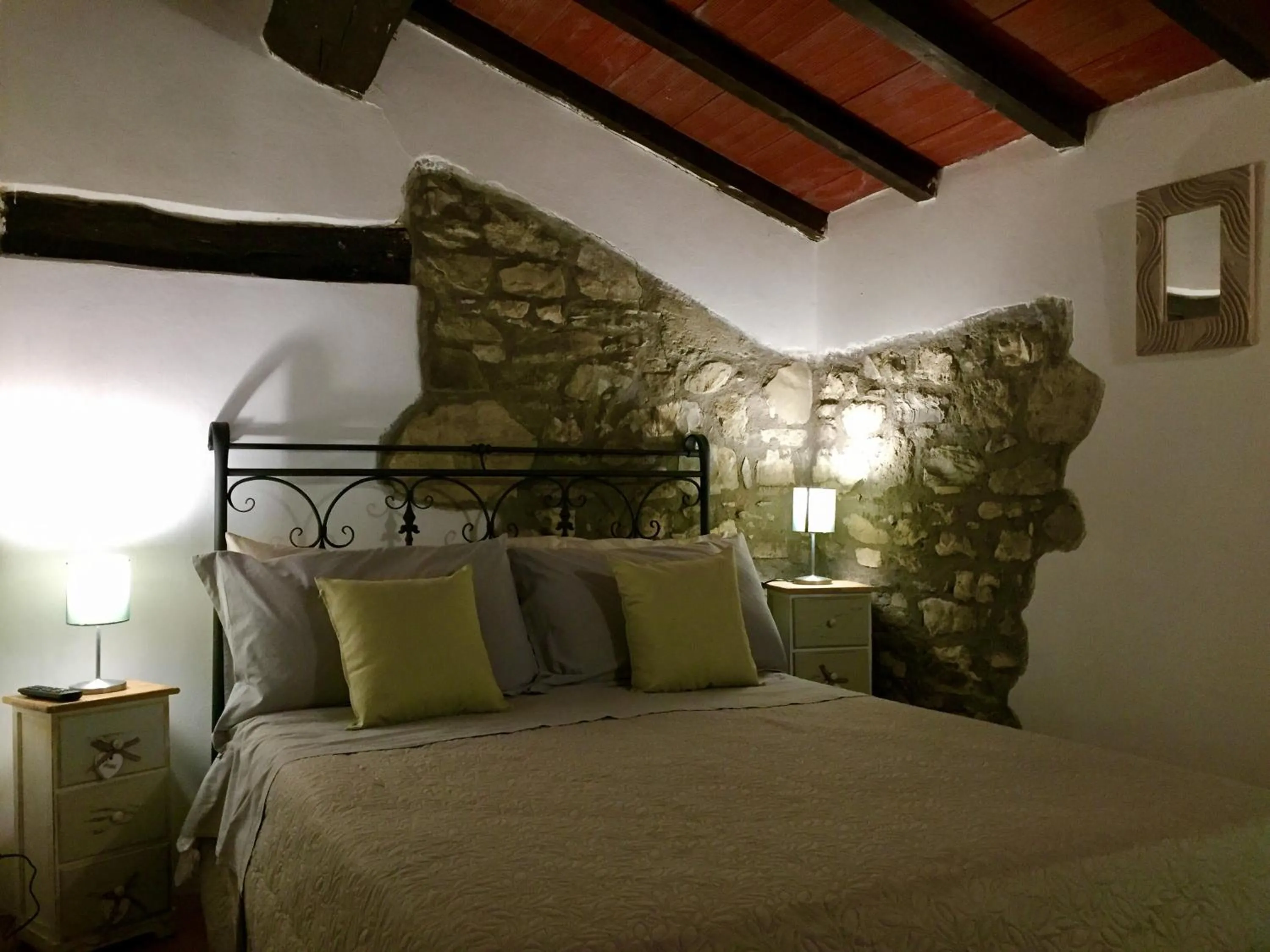 Photo of the whole room, Bed in B&B Appartamenti Villa del lago