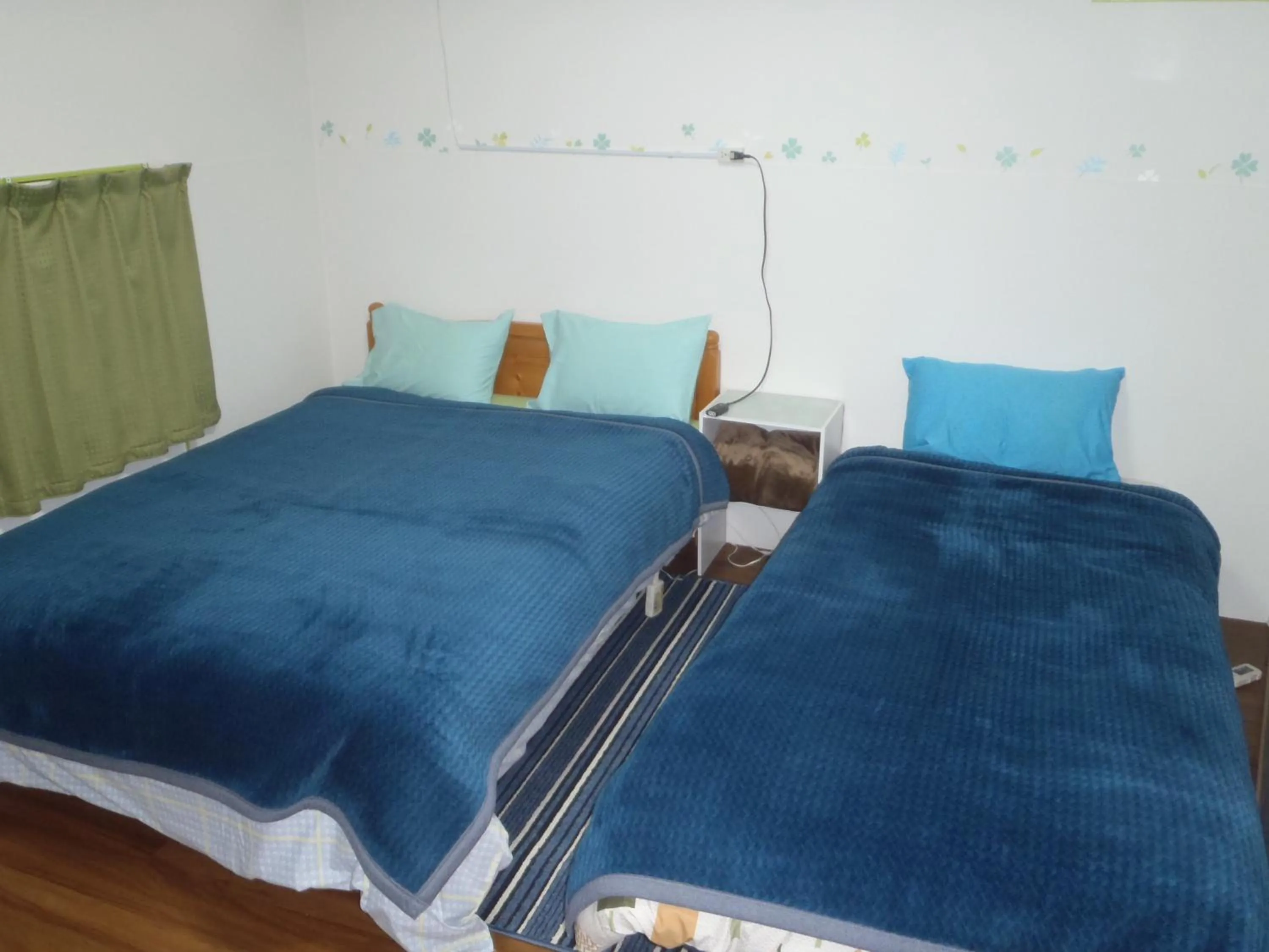 Bedroom, Bed in Mike's B&B Tokoname