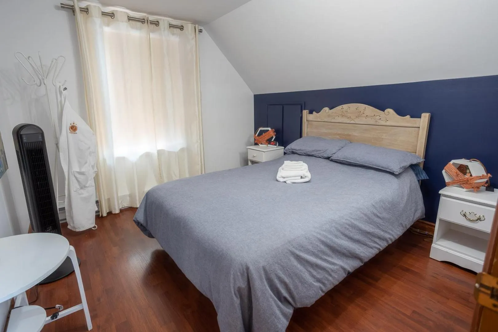 Patio, Bed in Gîte B&B - Aubergélit inc