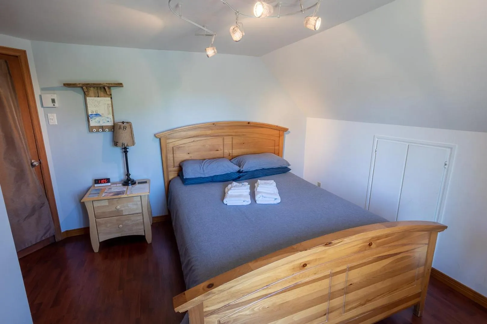 Patio, Bed in Gîte B&B - Aubergélit inc