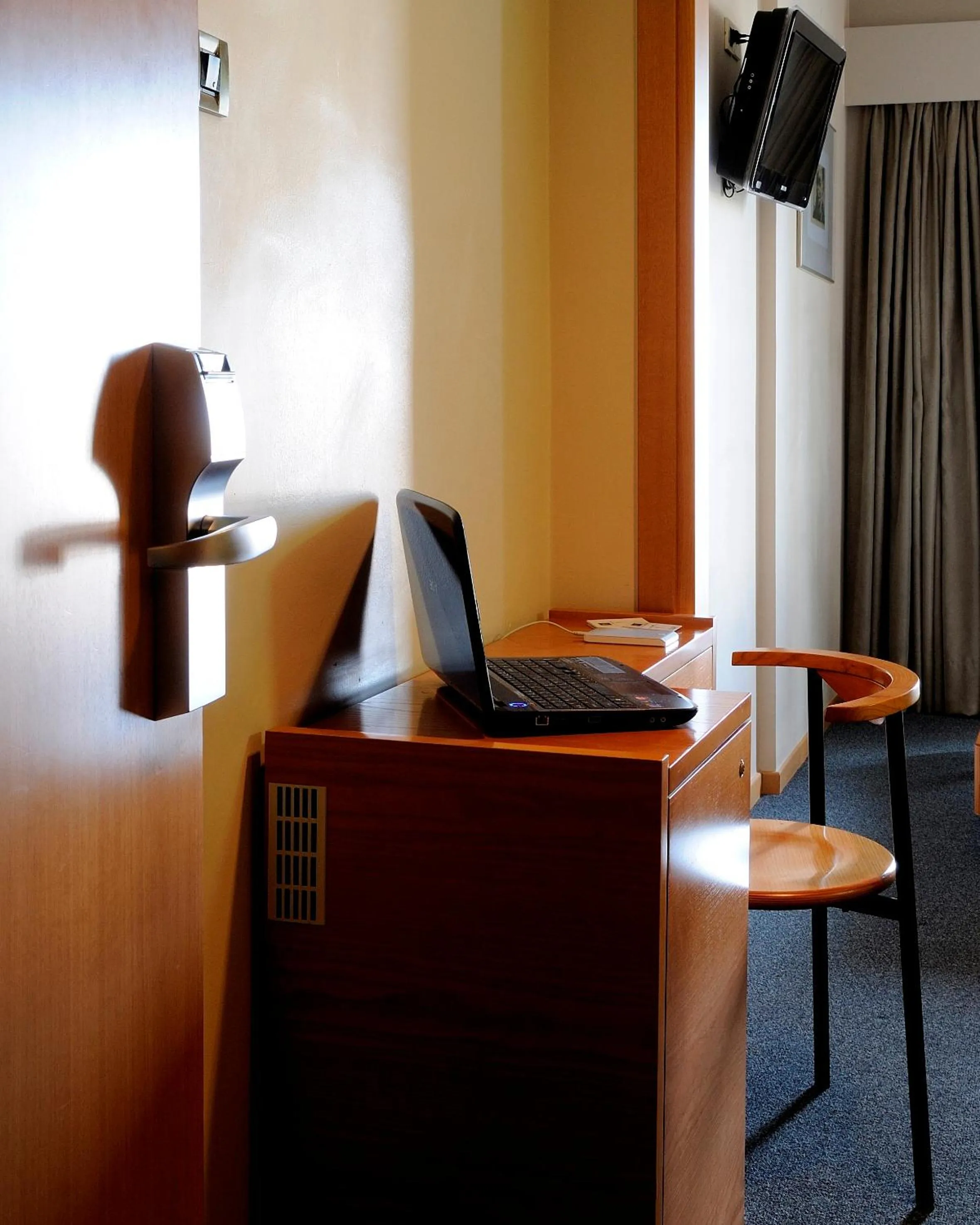 Decorative detail in Maniatis Hotel