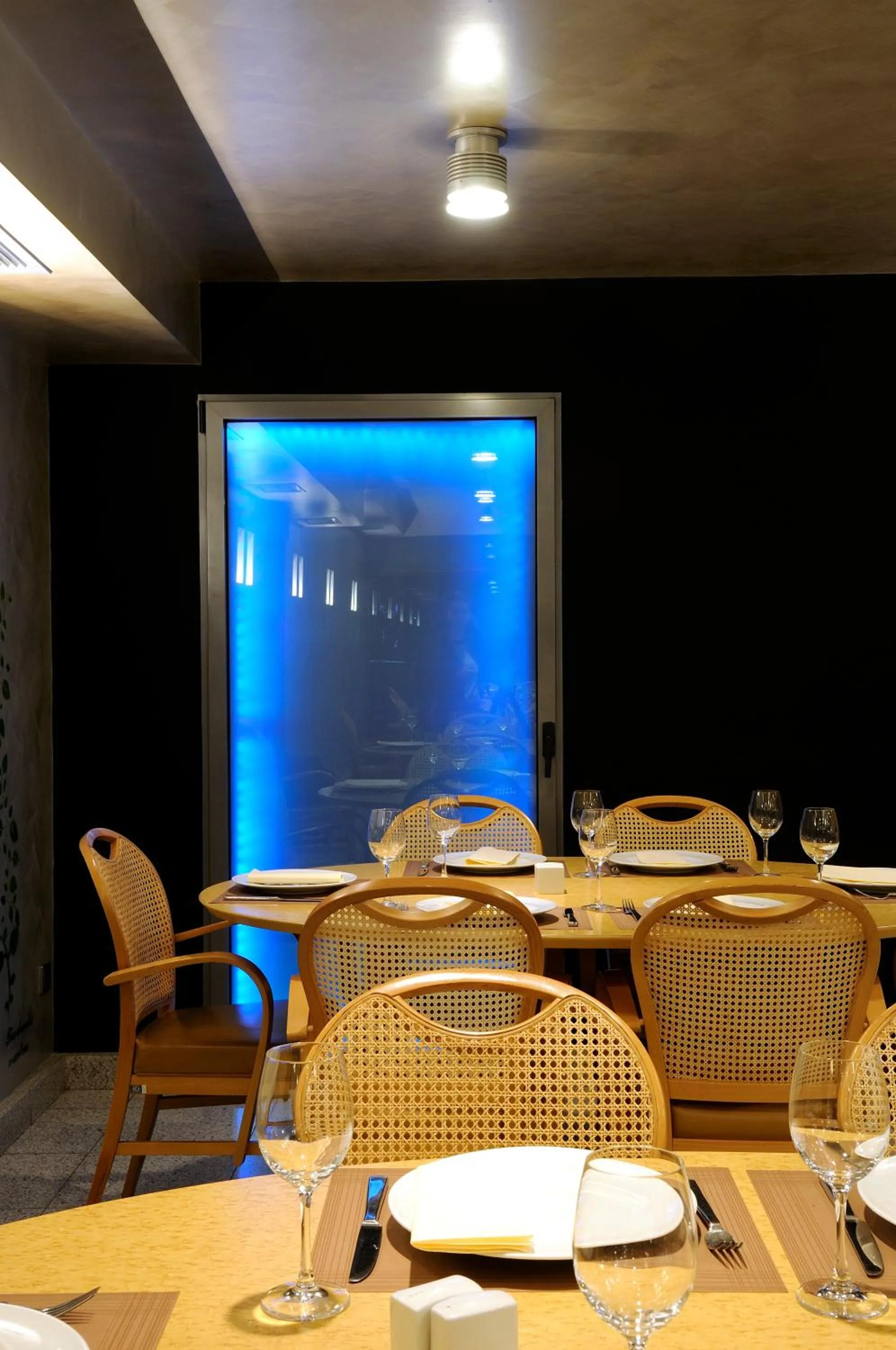 Restaurant/places to eat in Maniatis Hotel