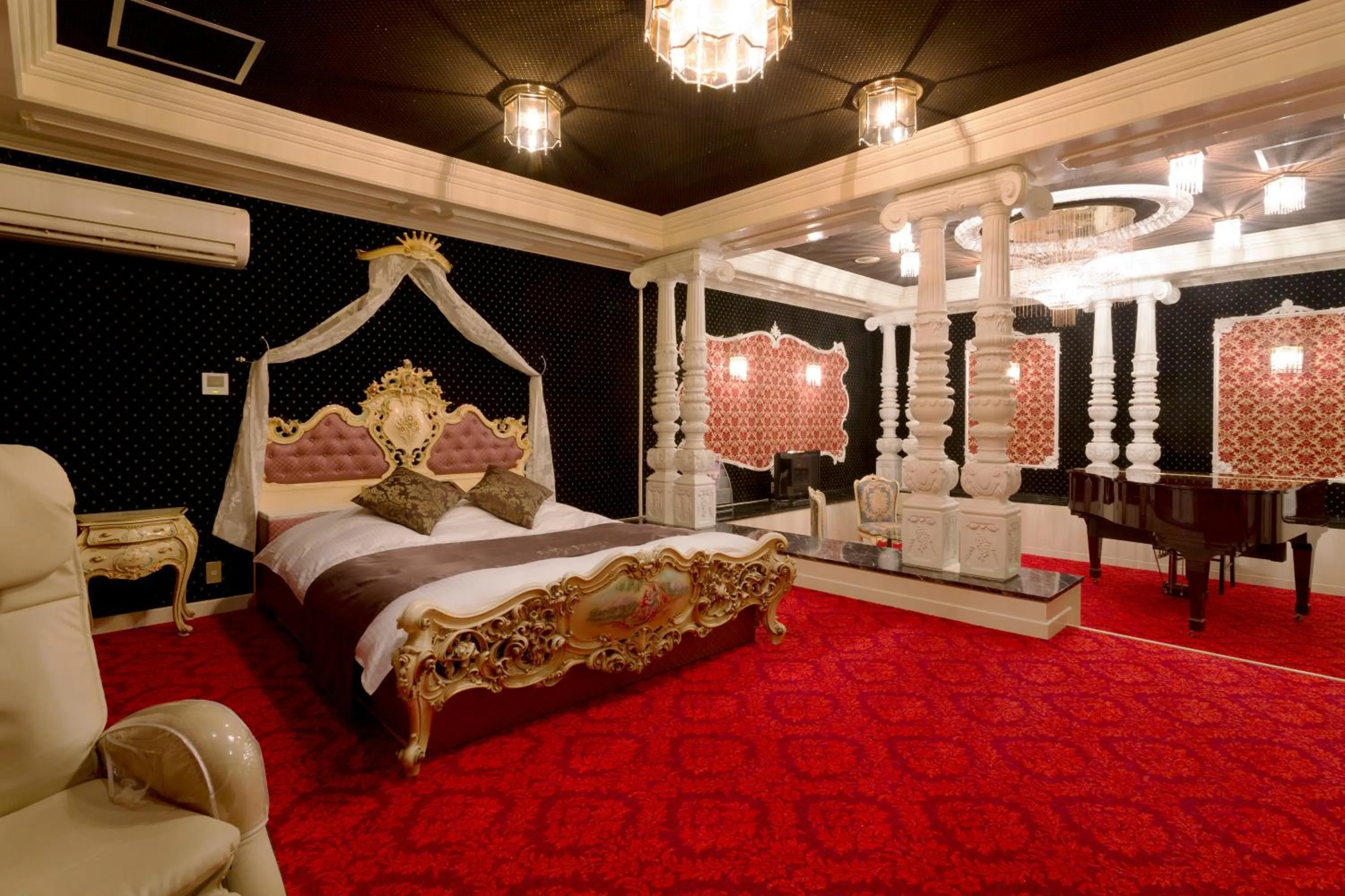 Photo of the whole room, Bed in Hotel Xenia Takinoyashiro