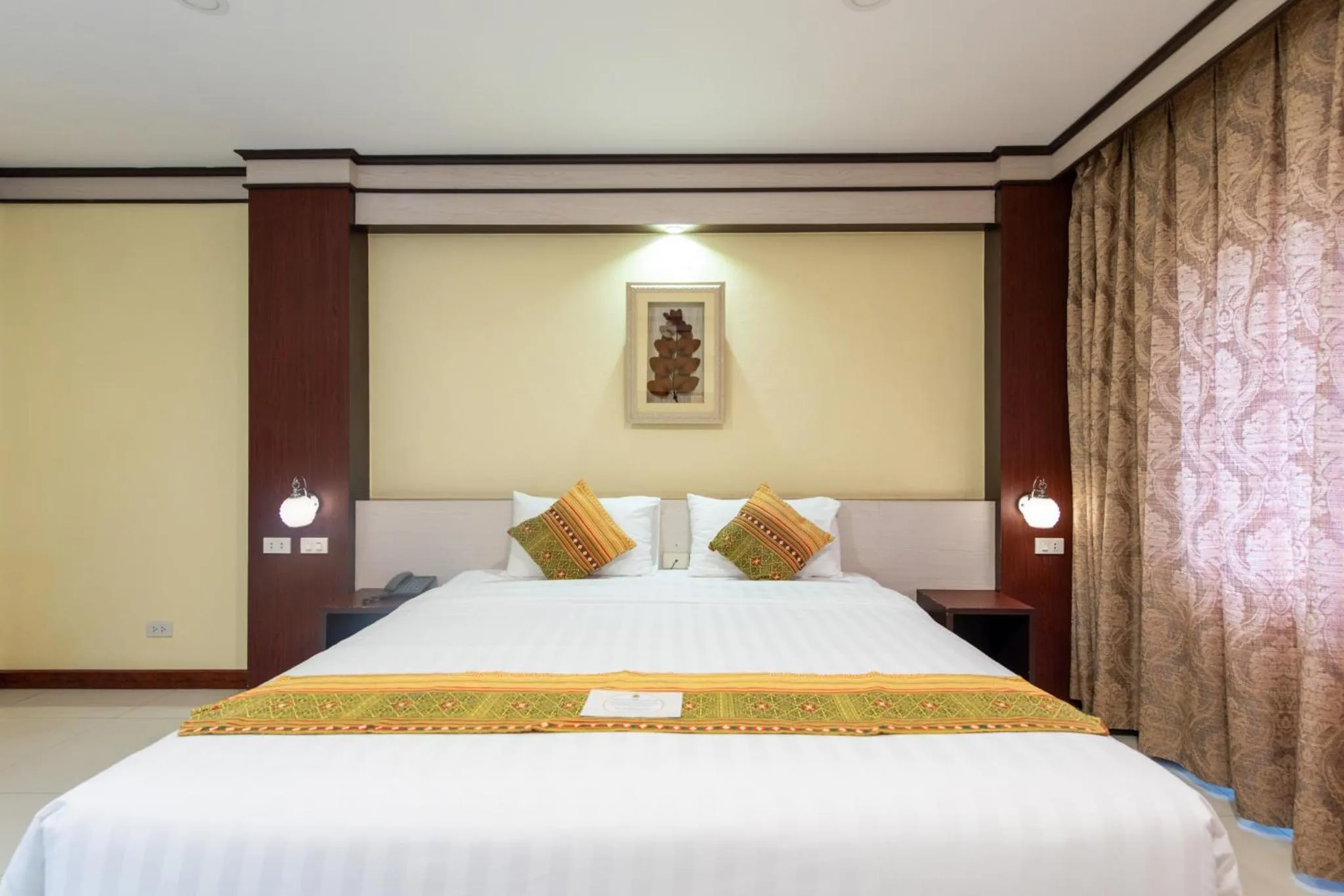 Bed in Chokdee Place