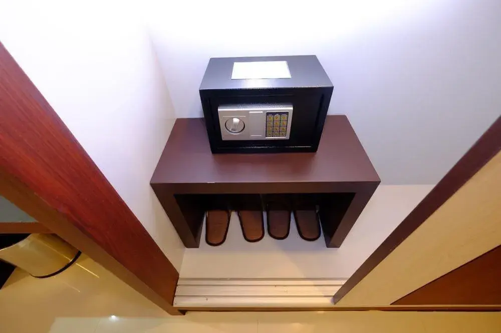 Deluxe Triple Room in Chokdee Place Deluxe Triple Room in Chokdee Place