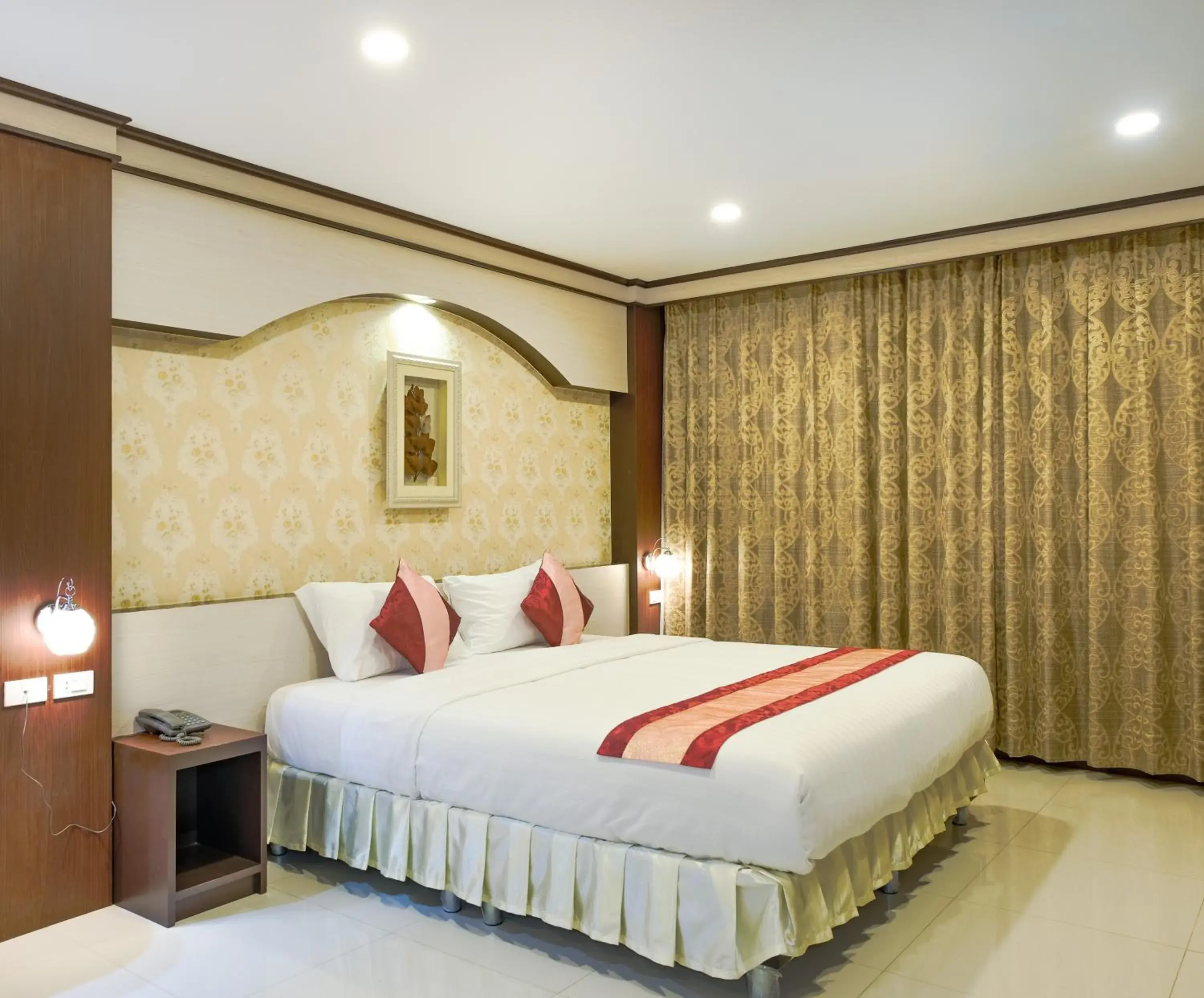 Premier King Room with Bathtub in Chokdee Place Premier King Room with Bathtub in Chokdee Place