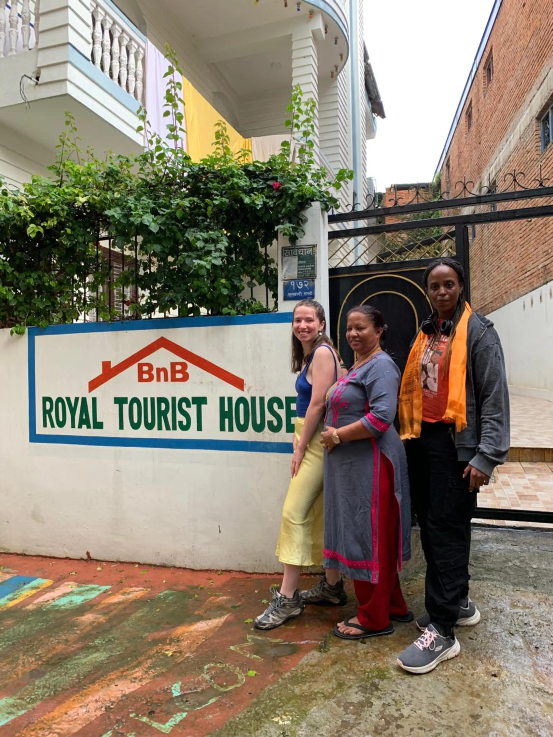 BnB Royal Tourist House