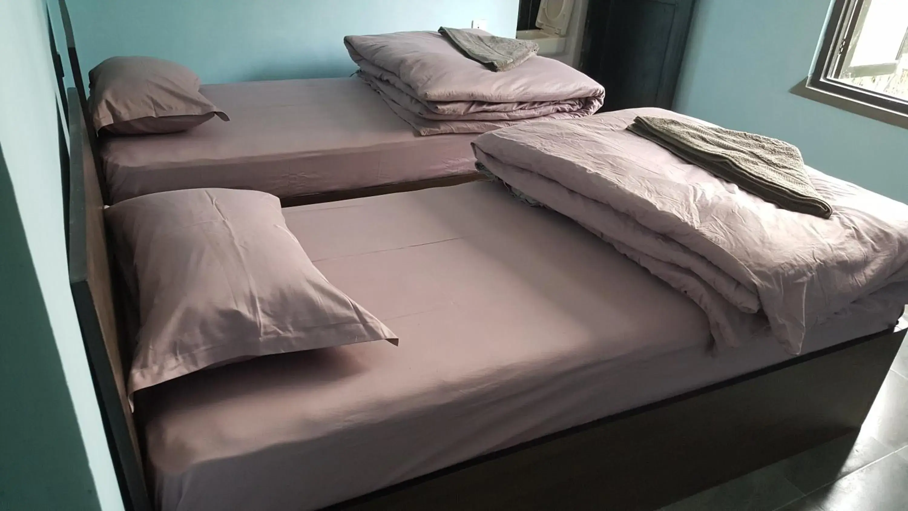 Deluxe Twin Room in BnB Royal Tourist House Deluxe Twin Room in BnB Royal Tourist House