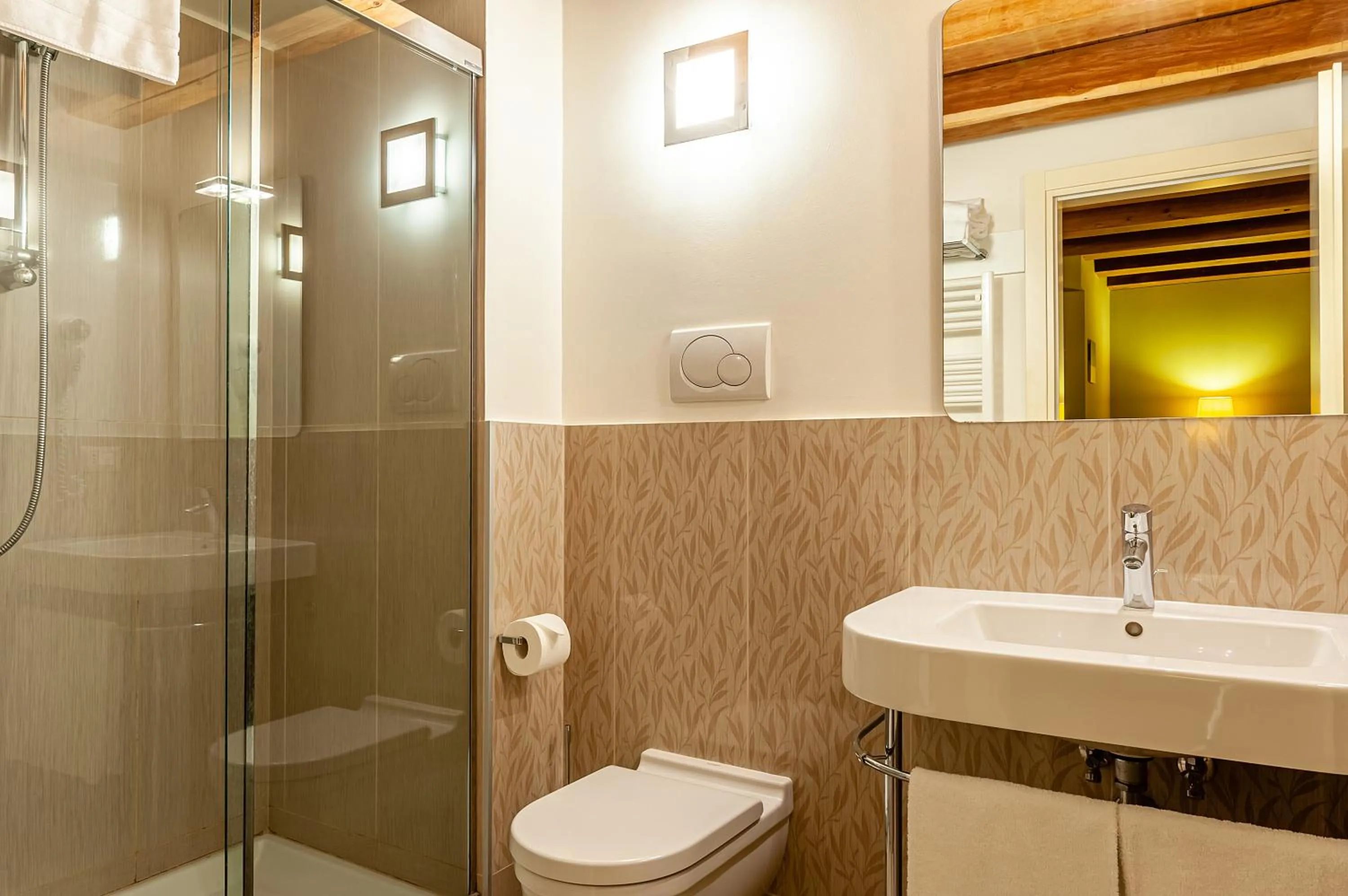 Shower in Fiori e Frutti Hotel Agriresort Venezia Mestre