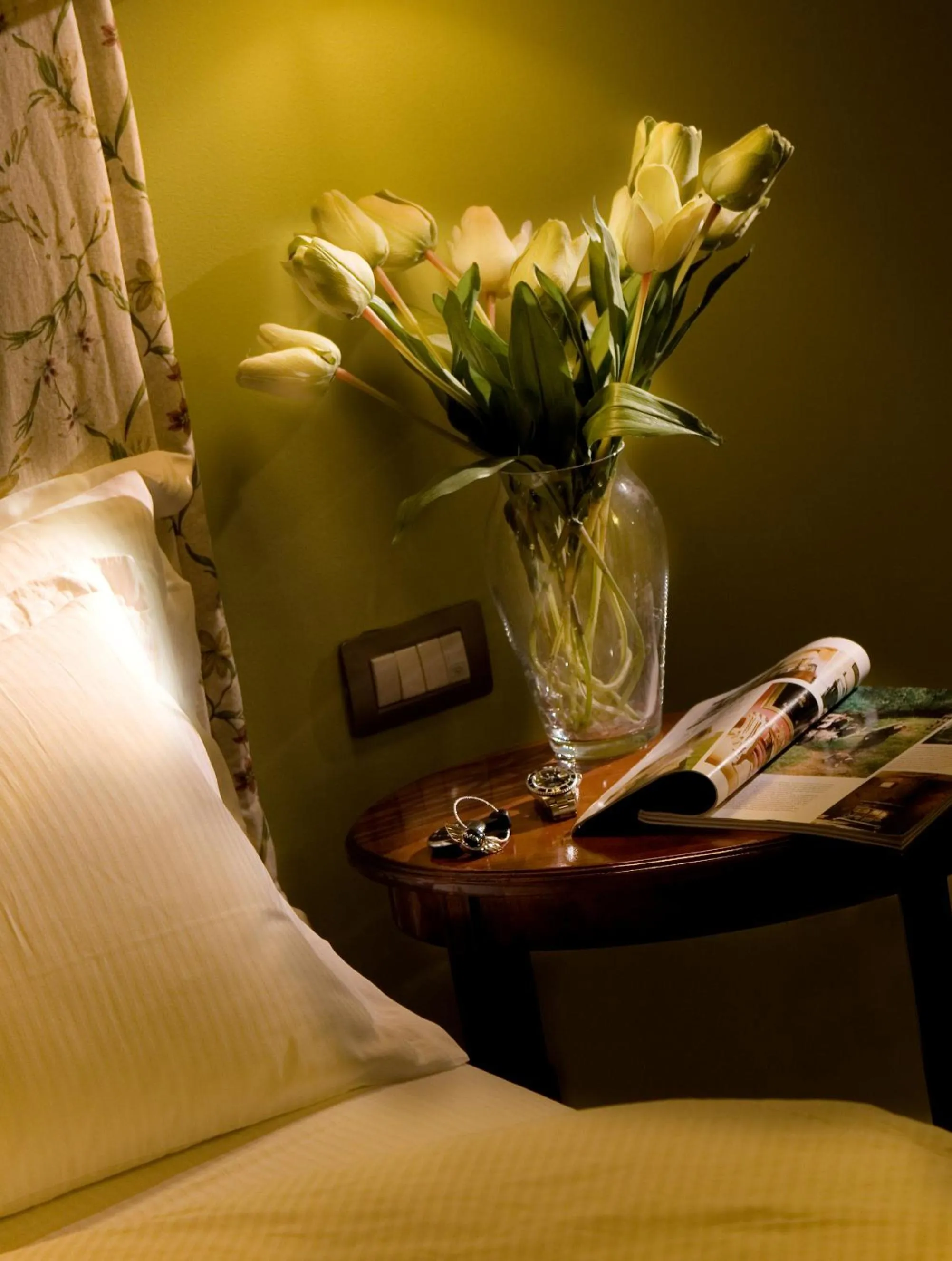 Decorative detail, Bed in Fiori e Frutti Hotel Agriresort Venezia Mestre