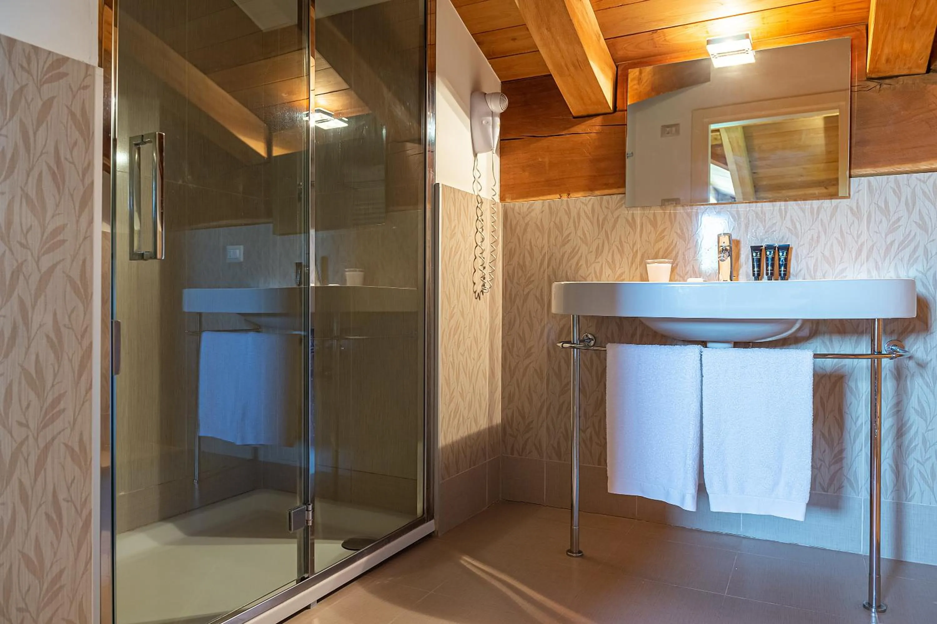 Shower in Fiori e Frutti Hotel Agriresort Venezia Mestre