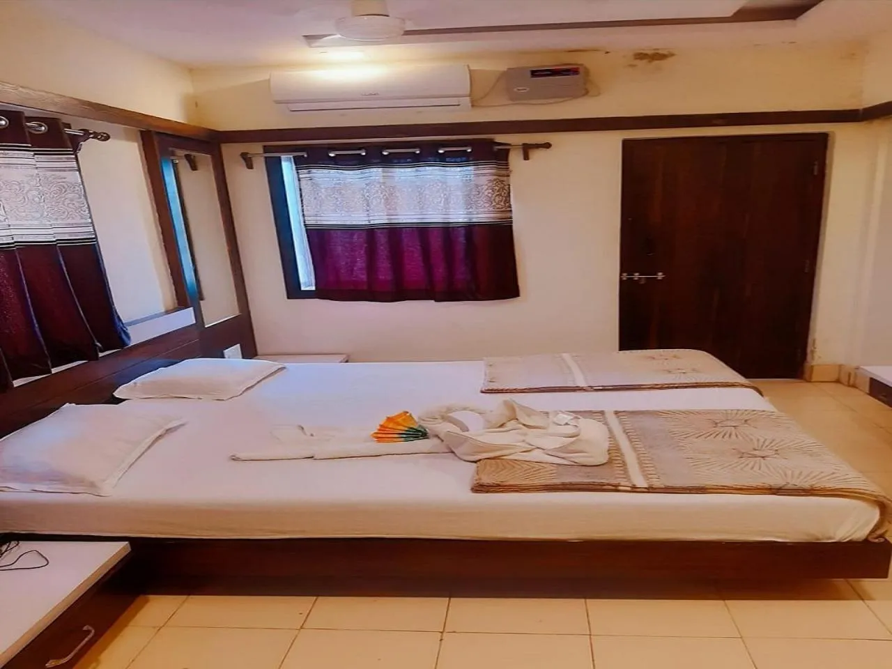 Bed in Hotel Grand Murud janjira