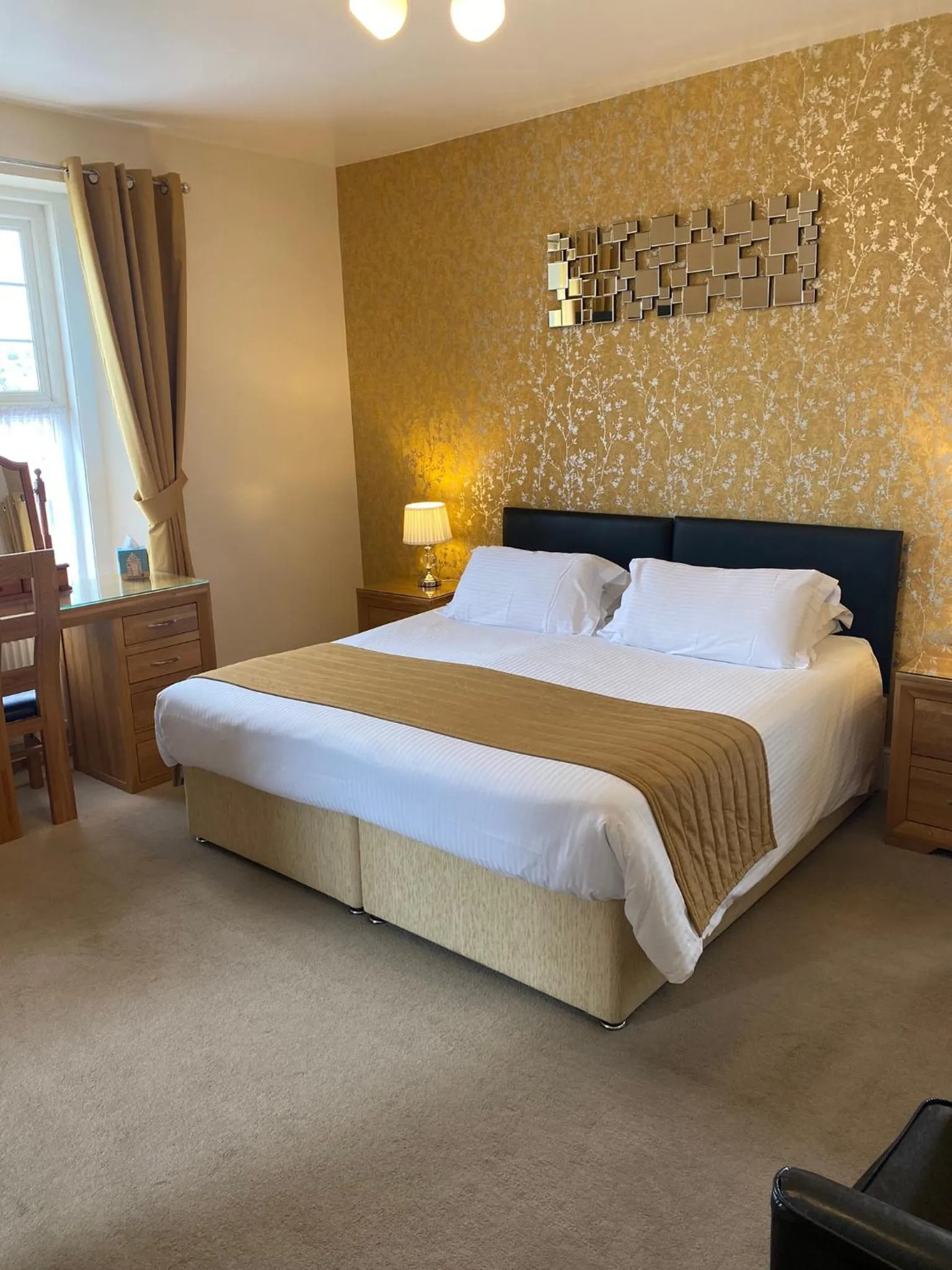 Bedroom, Bed in Paignton Court