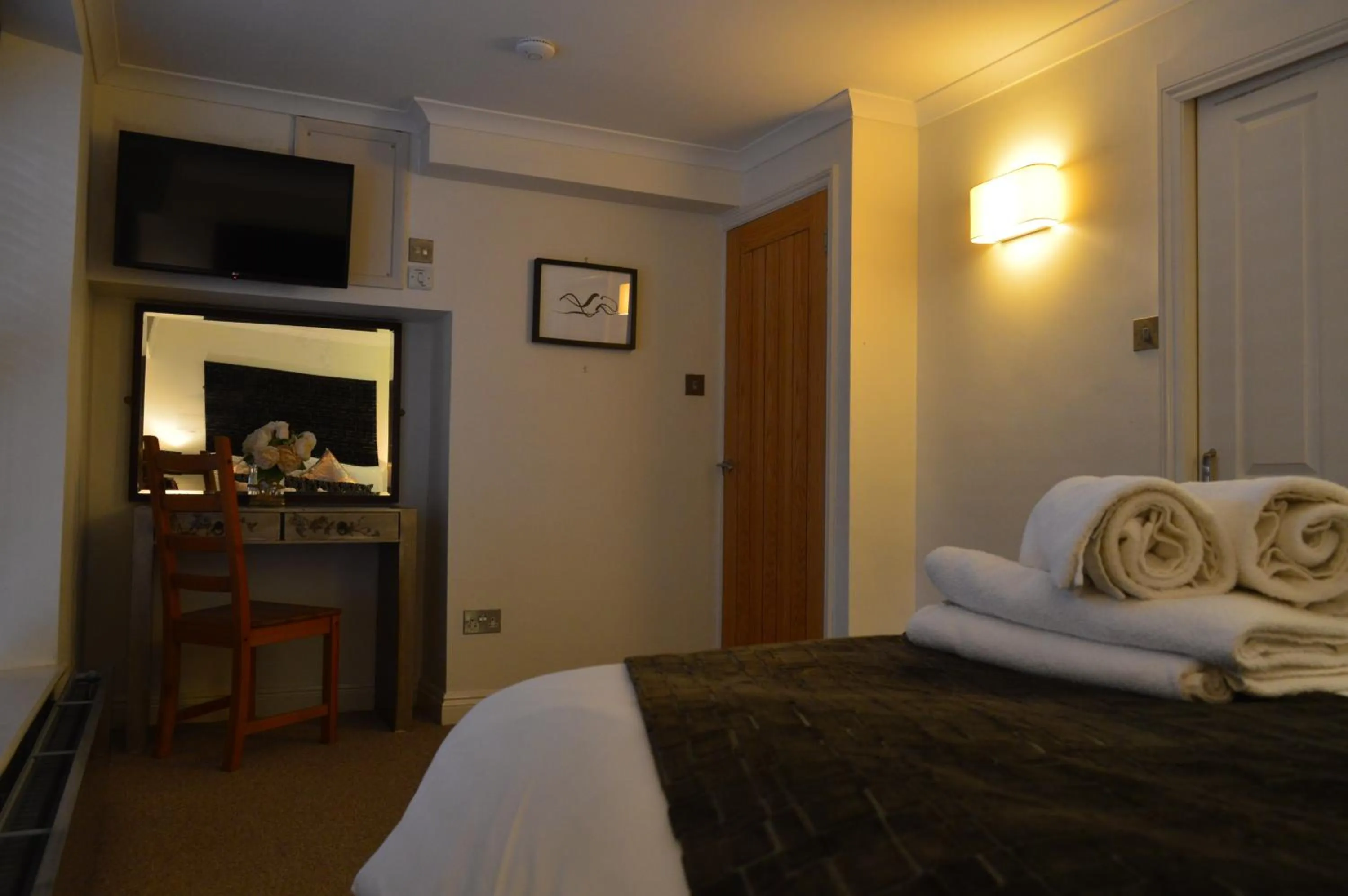 Bed in Benson House Box