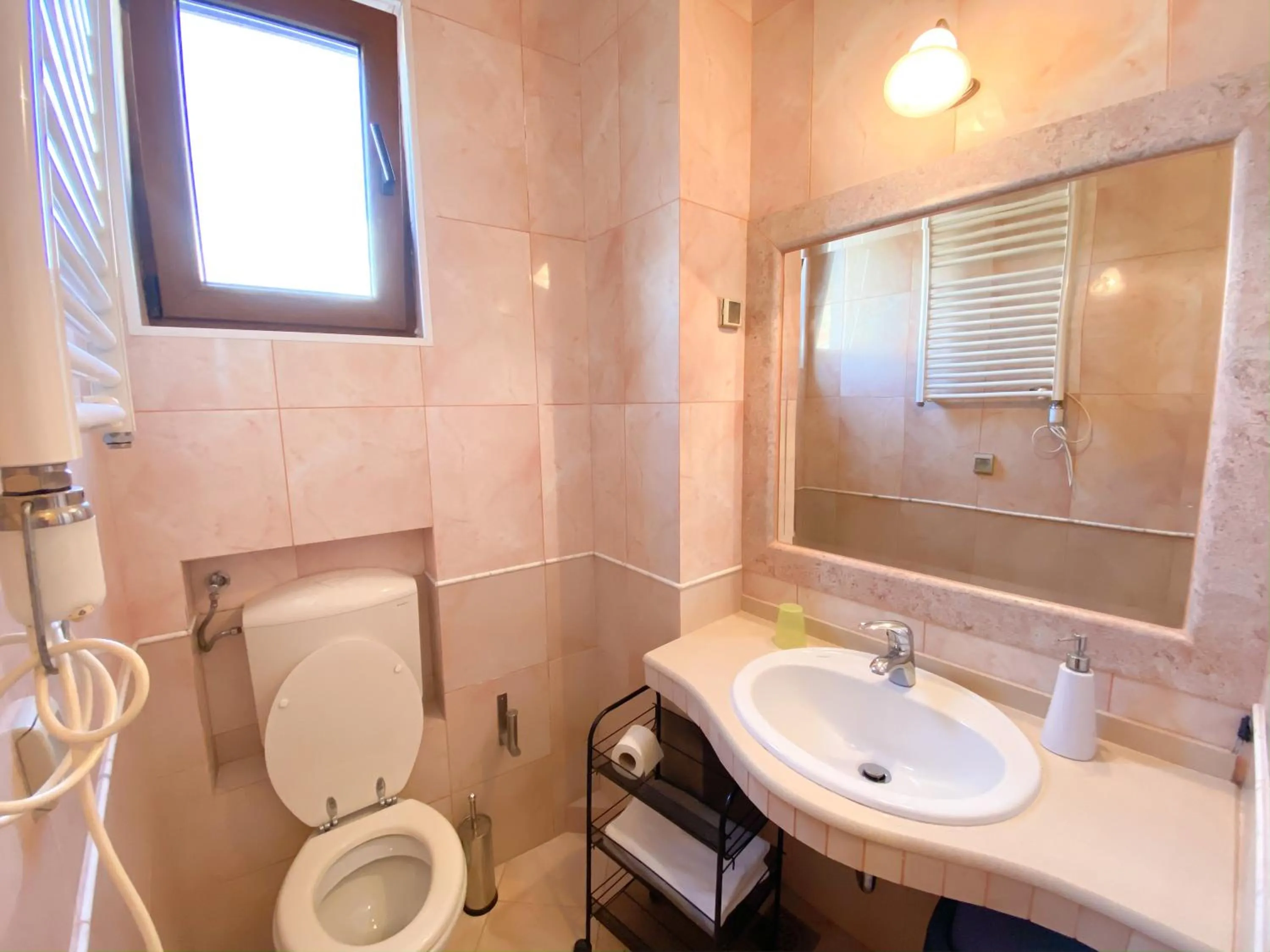 Bathroom in Apartments and Rooms Levantin Inn