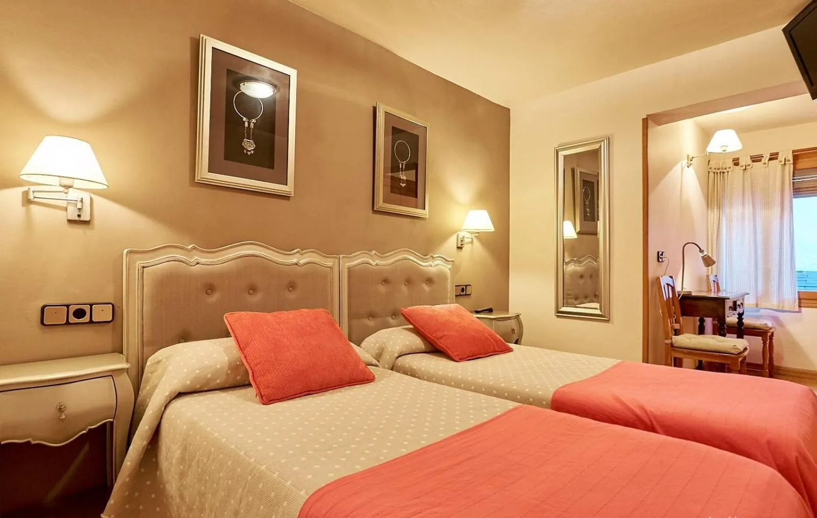 Bed in Hostal Vidaller