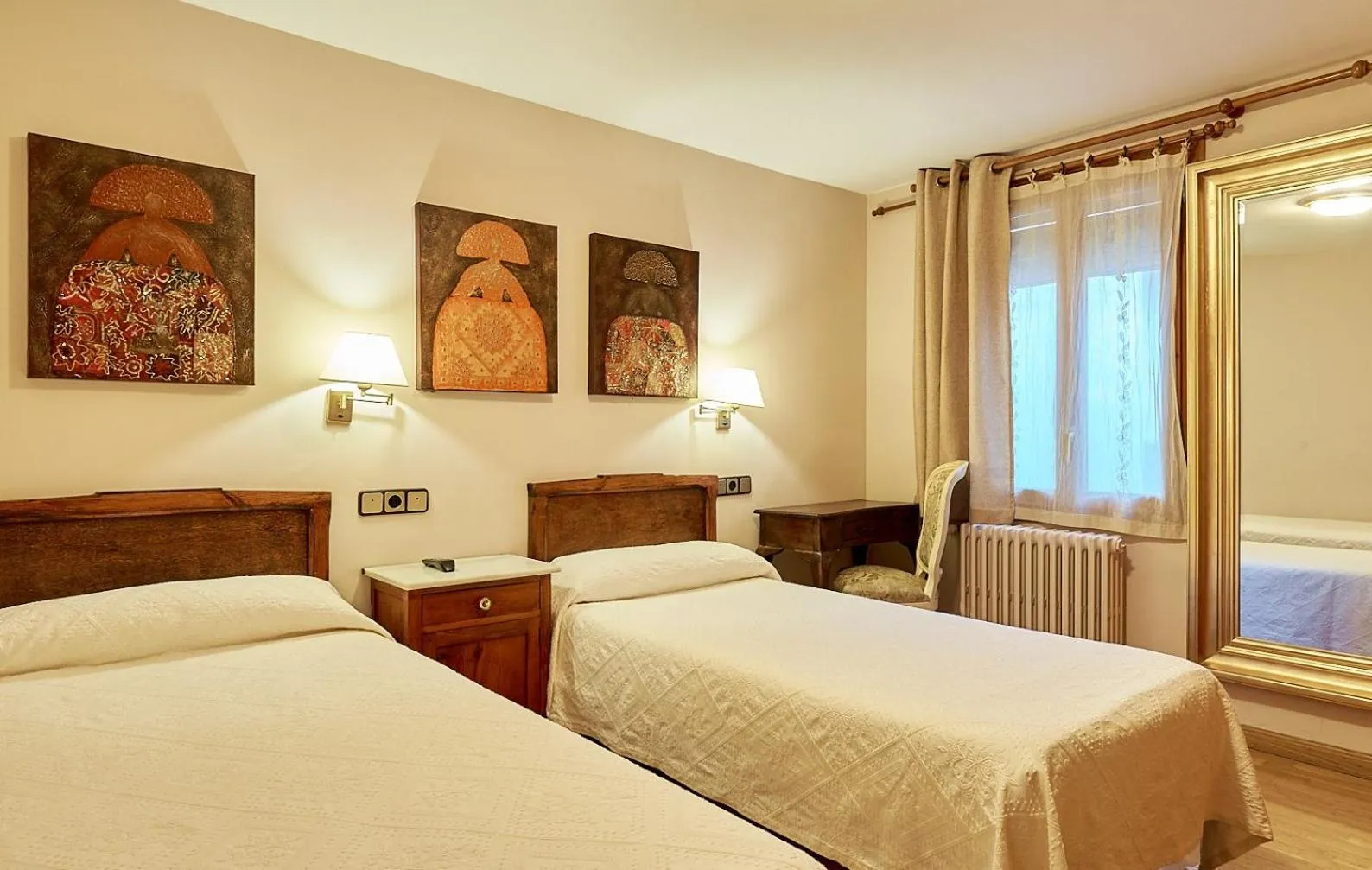 Bed in Hostal Vidaller