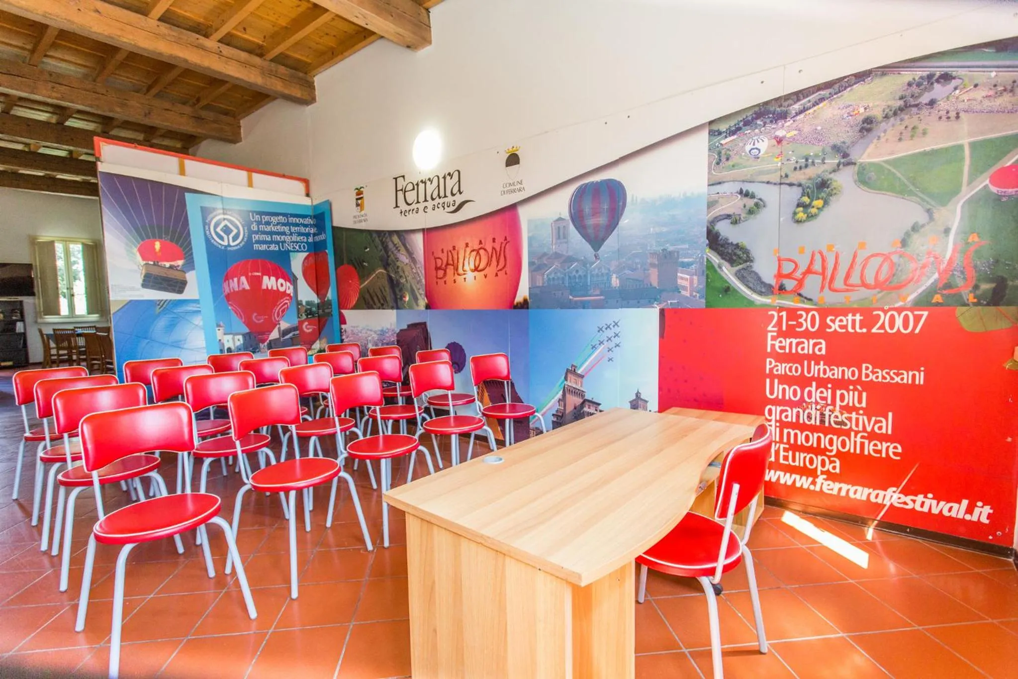 Business facilities in Student's Hostel Estense