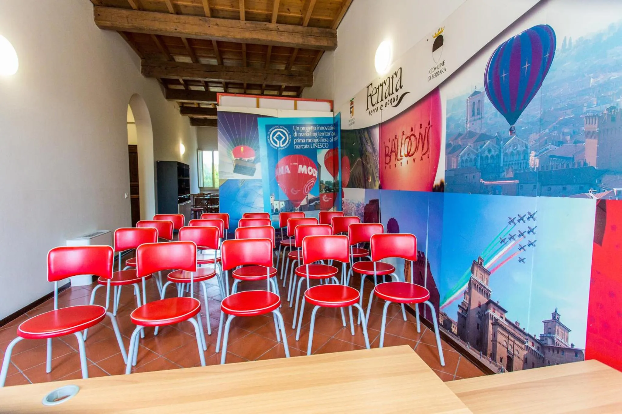 Business facilities in Student's Hostel Estense