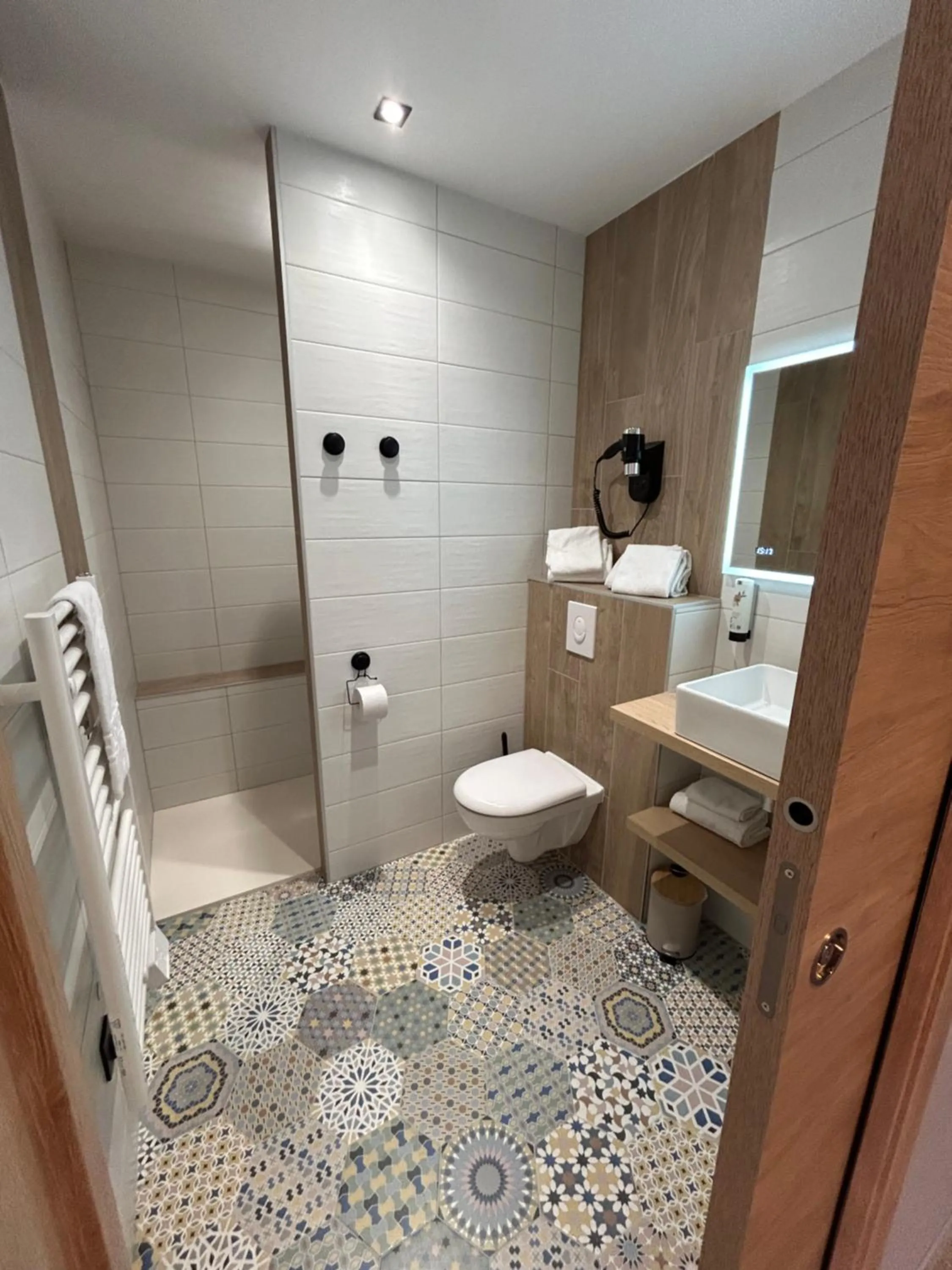 Les Orchidées , Hôtel & Restaurant