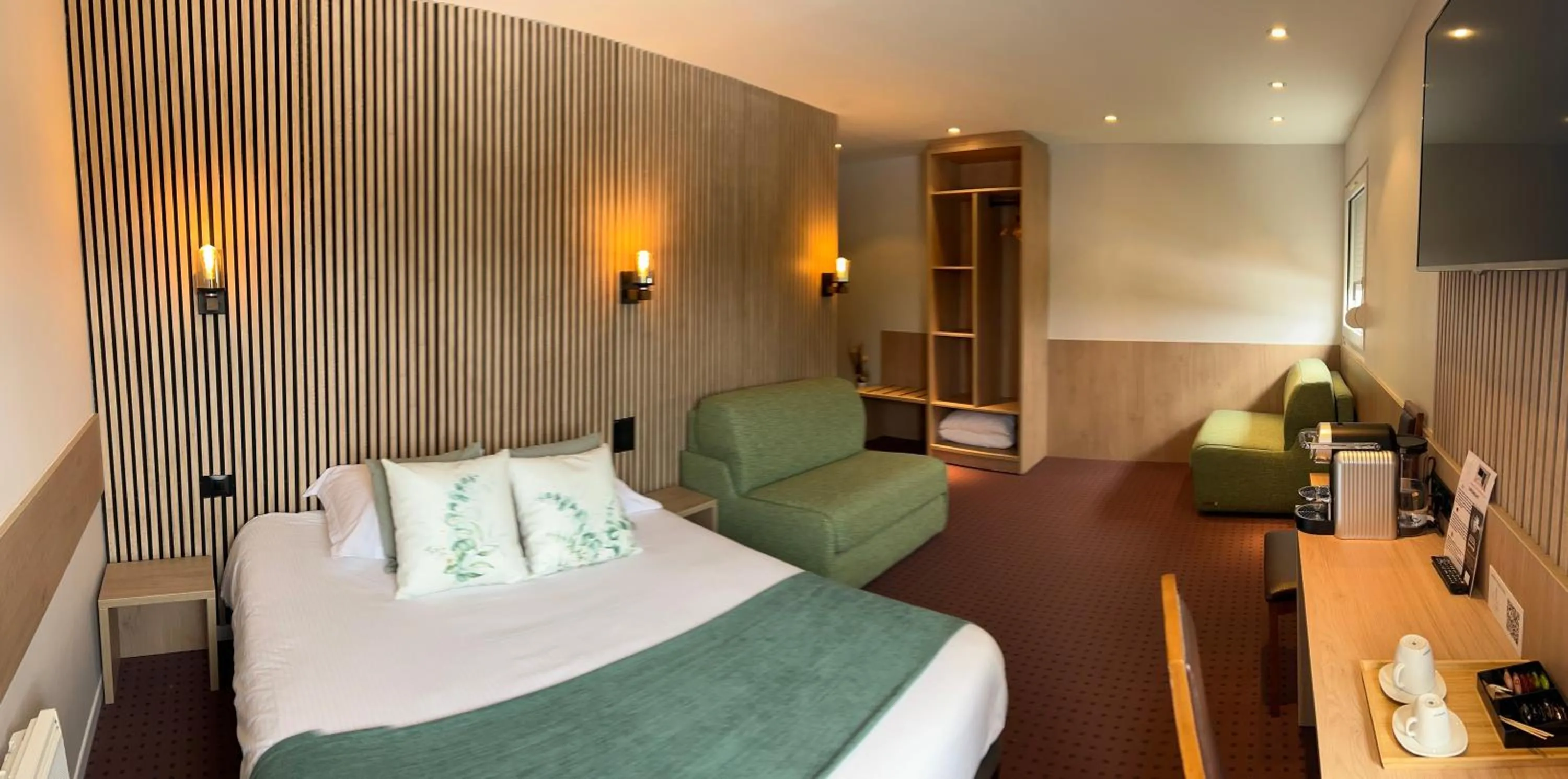 Bed in Les Orchidées , Hôtel & Restaurant